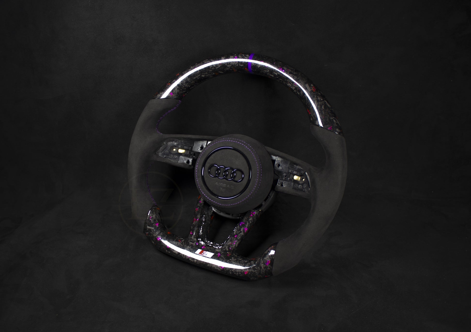 Audi A1 2018+ Alcantara/Forged med rosa flakes Ratt - LZ-Customs