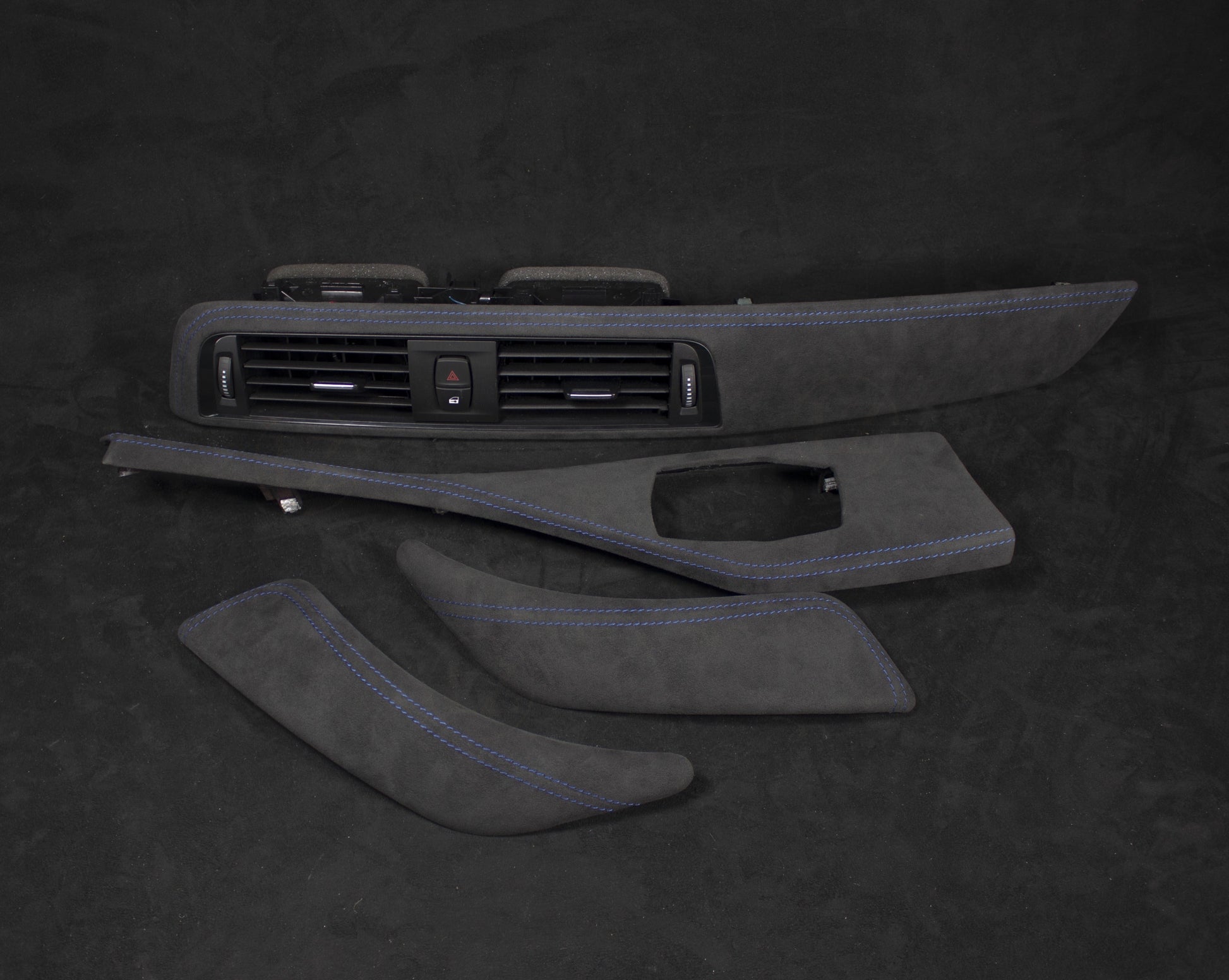 BMW F20,F21, F22 F87 Alcantara Interiør Lister Med Sømmer - LZ-Customs