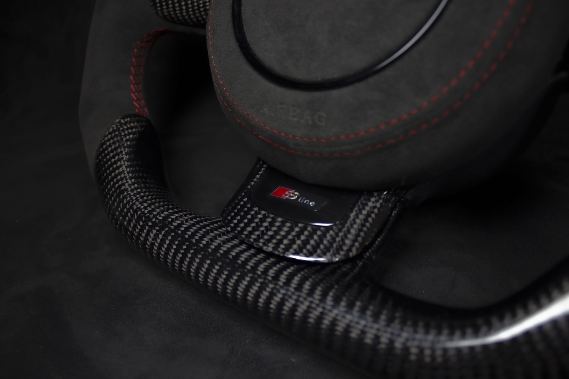 Audi TT MK2 Alcantara/Carbon Ratt - LZ-Customs