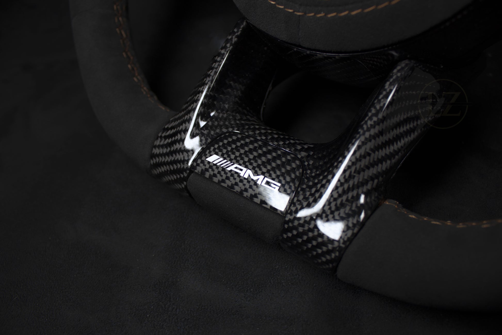 Mercedes-Benz C63 AMG Alcantara/Skinn Ratt Brune detaljer - LZ-Customs