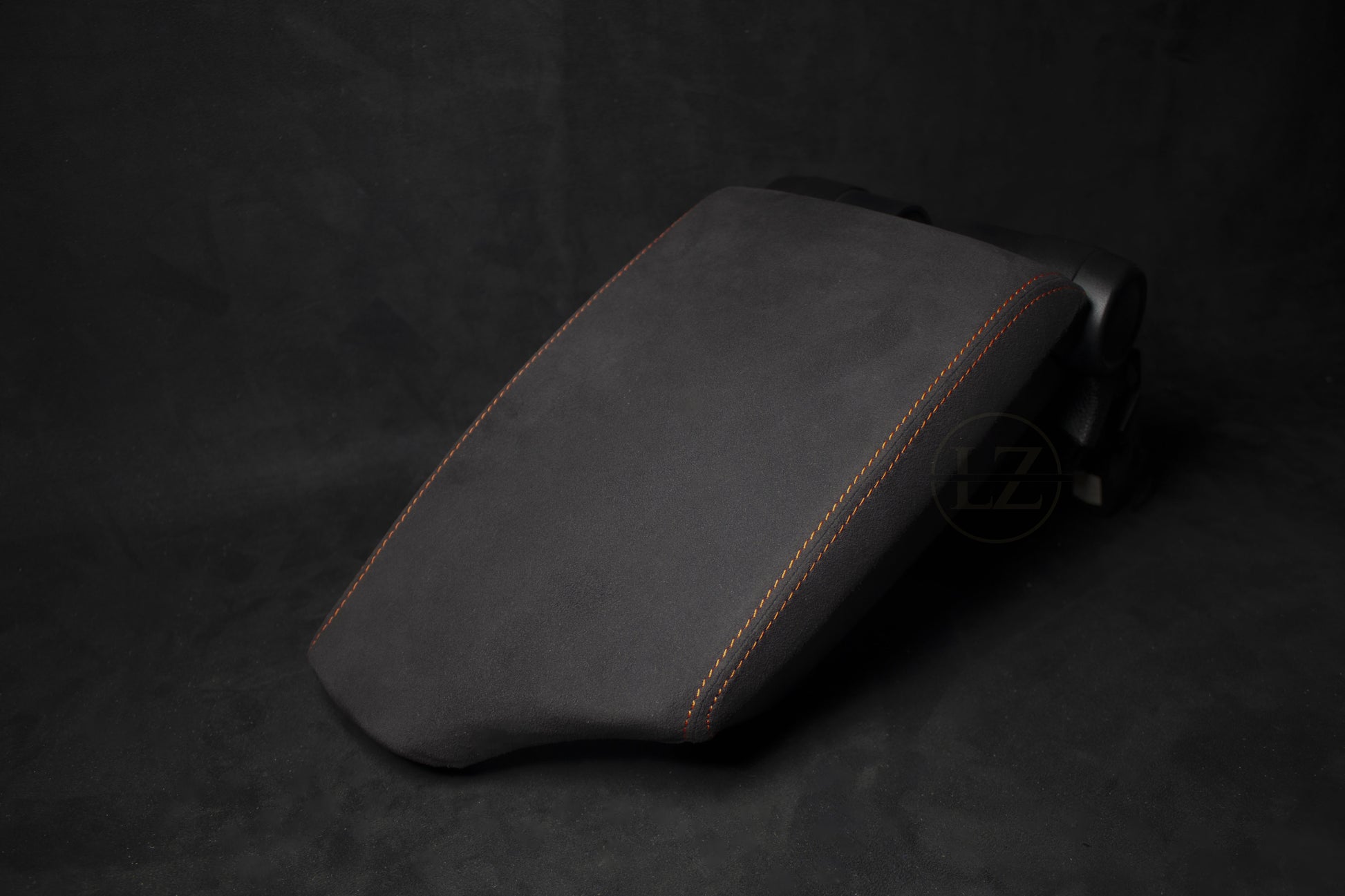 BMW 1M, E8X Armlehnen – LZ-Customs