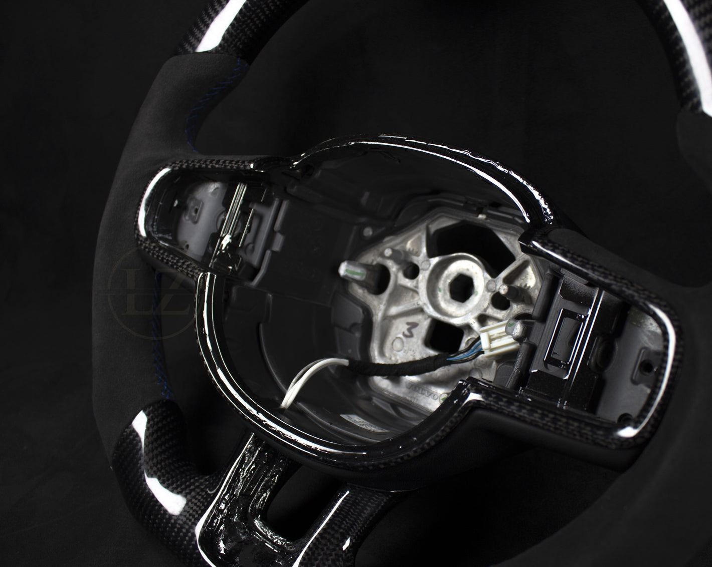 Volvo Carbon Rattdeksel - LZ-Customs