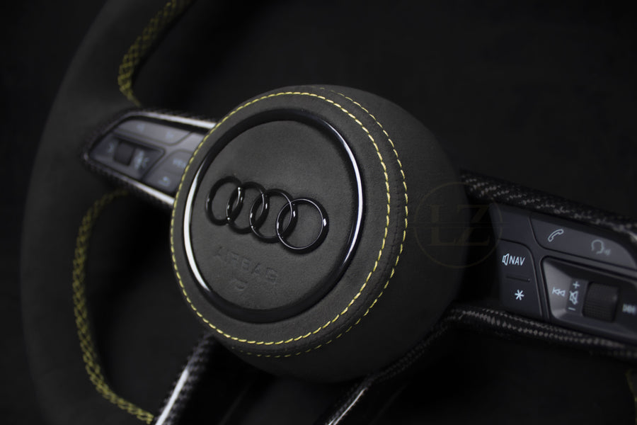 Audi R8 Alcantara Ratt Gule Detaljer - LZ-Customs