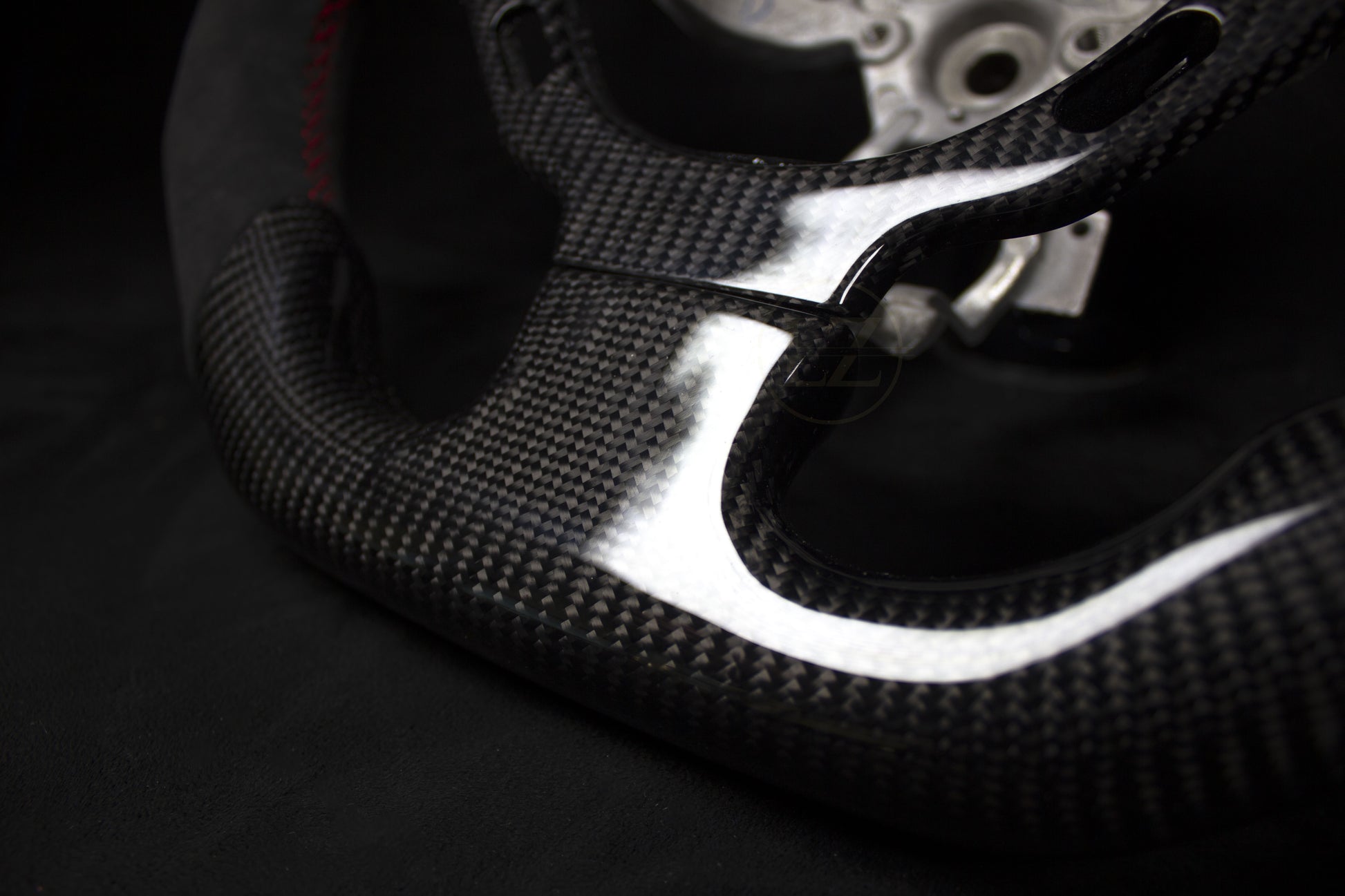 Nissan GTR R35 Alcantara/Carbon Røde detaljer - LZ-Customs