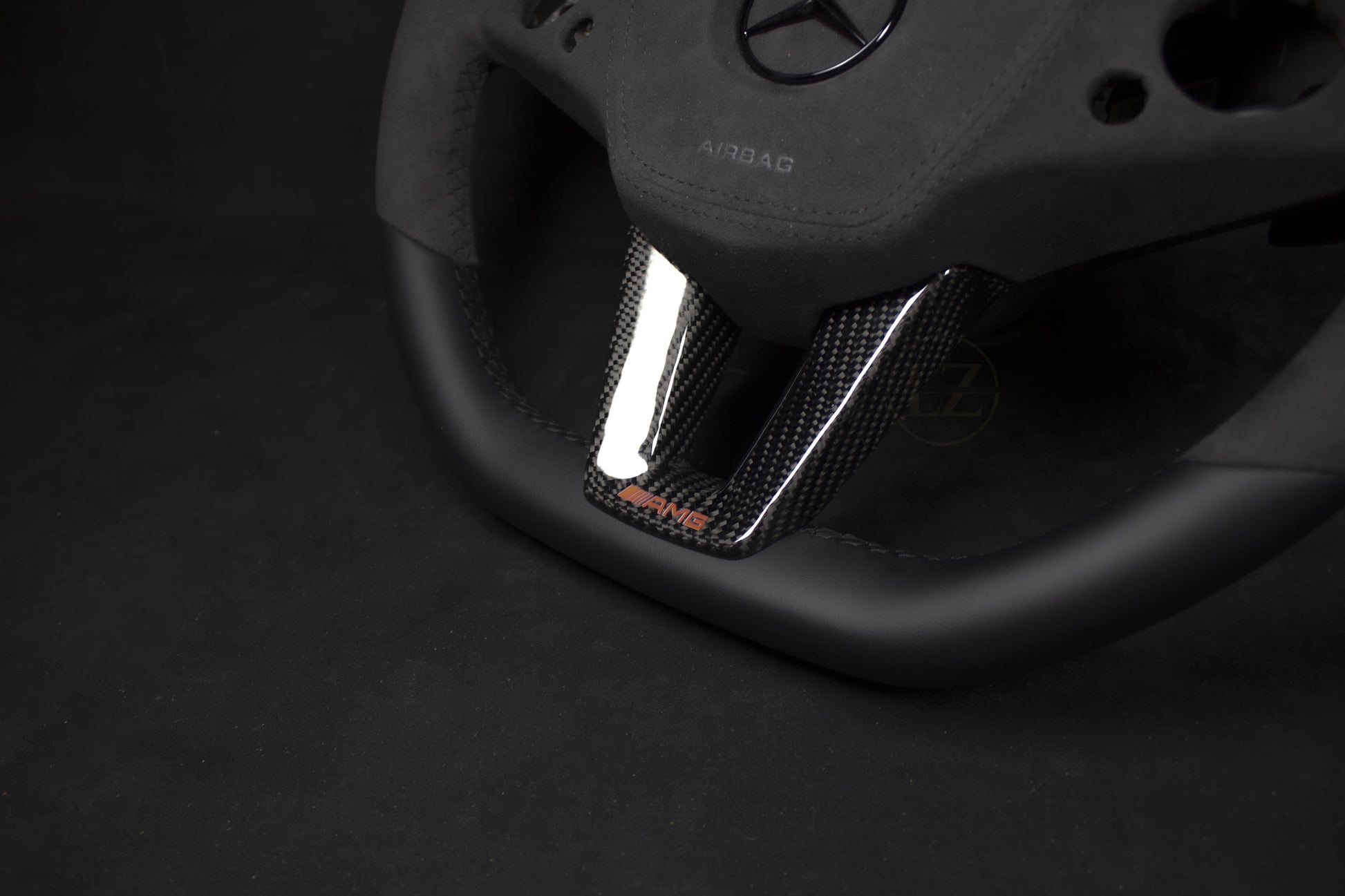 Mercedes-Benz SLS AMG Alcantara/Skinn Ratt - Røde Detaljer - LZ-Customs