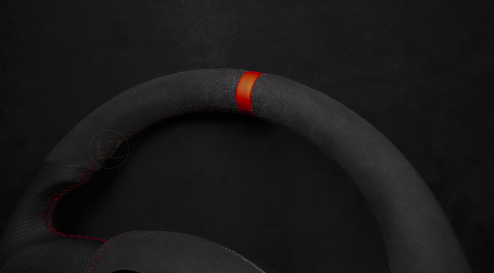 Audi B8 Alcantara Og Skinn Ratt Røde Detaljer (preface) - LZ-Customs