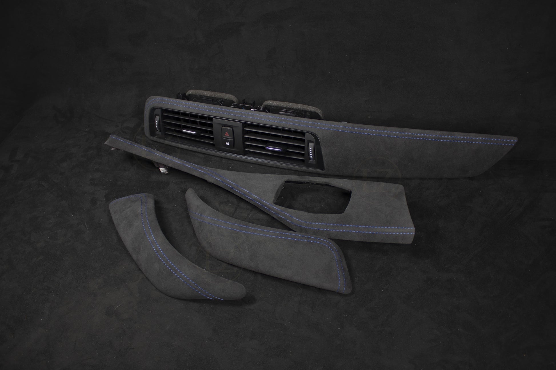 BMW F20,F21, F22 F87 Alcantara Interiør Lister Med Sømmer - LZ-Customs