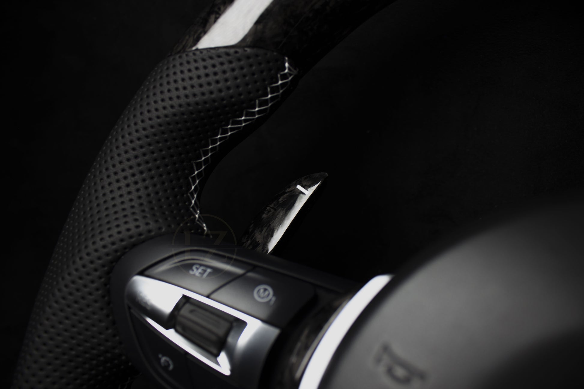 BMW F-Serie Forged Carbon Ratt, Hvite Detaljer - LZ-Customs