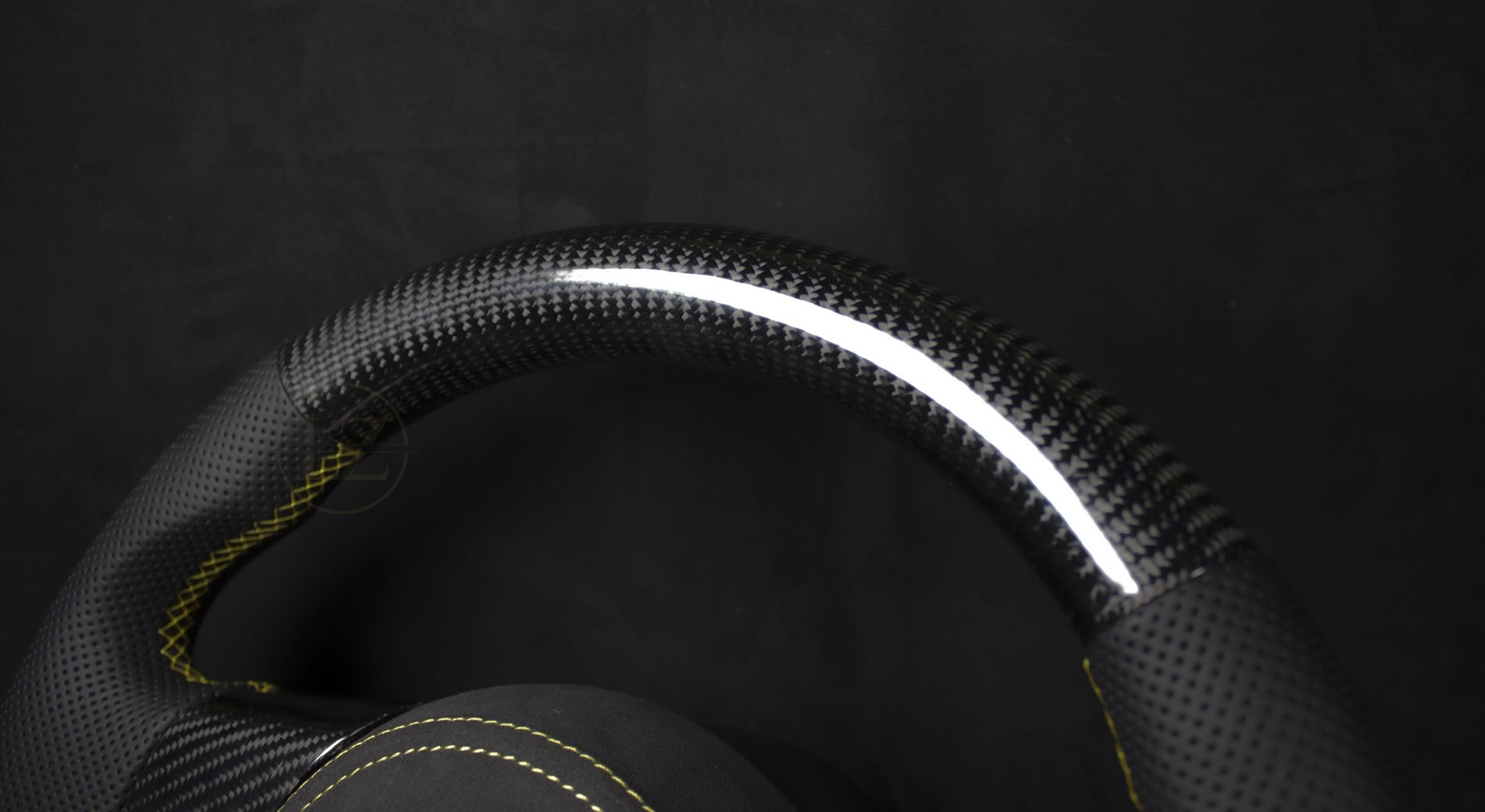 Nissan 350Z Carbon-Lenkrad mit gelben Details – LZ-Customs