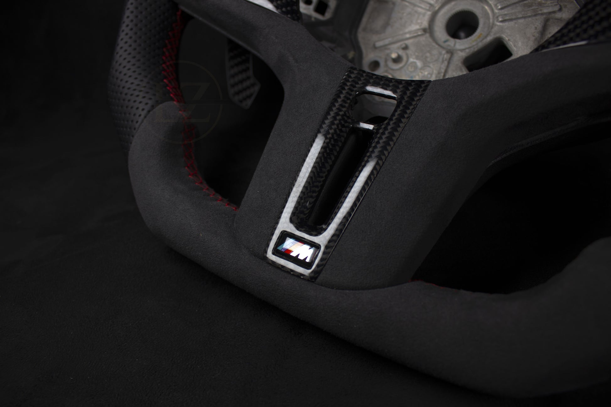 BMW G-Serie G80/G82/G20/G30 Alcantara/Skinn Ratt Røde Detaljer - LZ-Customs