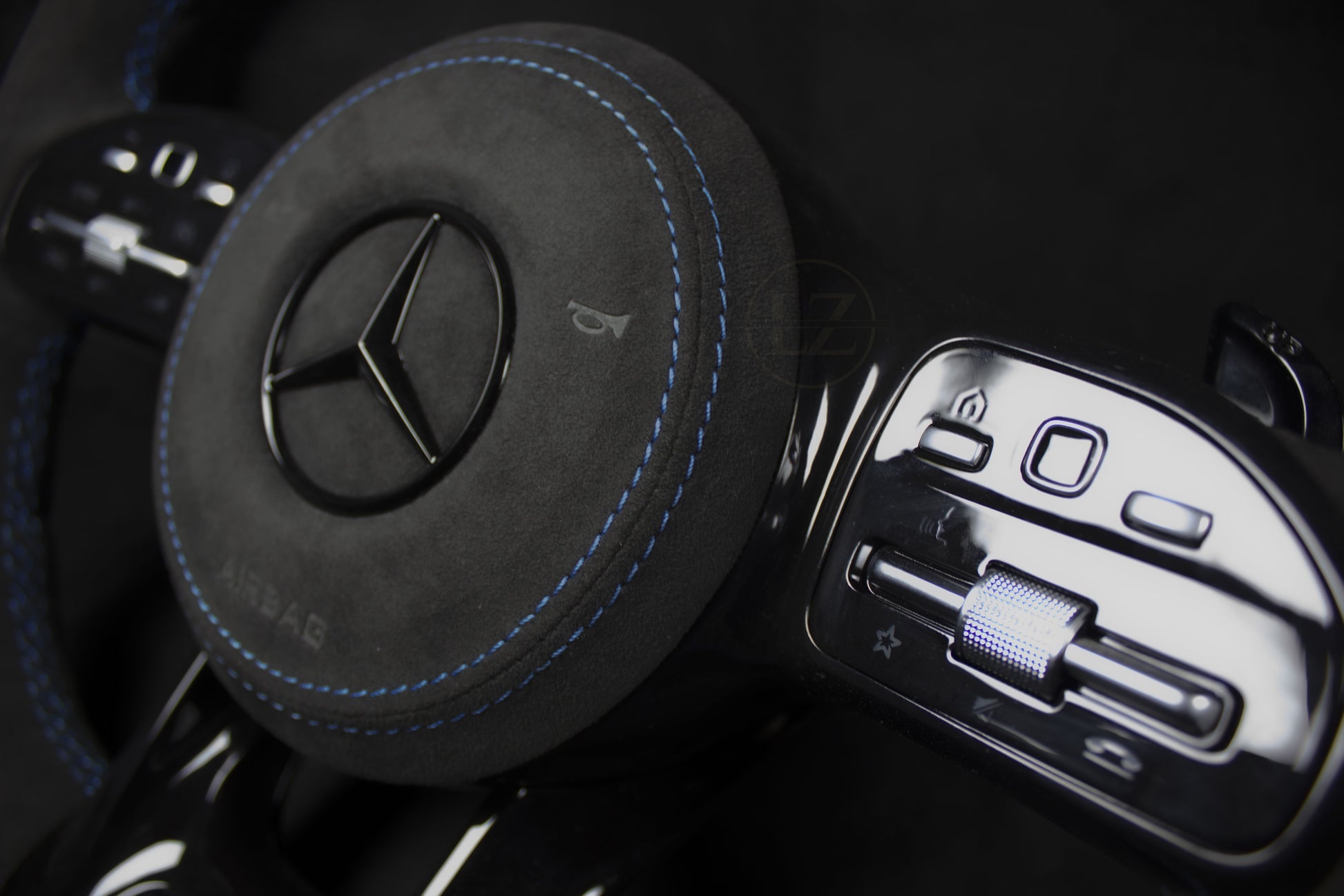 Mercedes-Benz C63 AMG Alcantara Ratt Blå detaljer - LZ-Customs