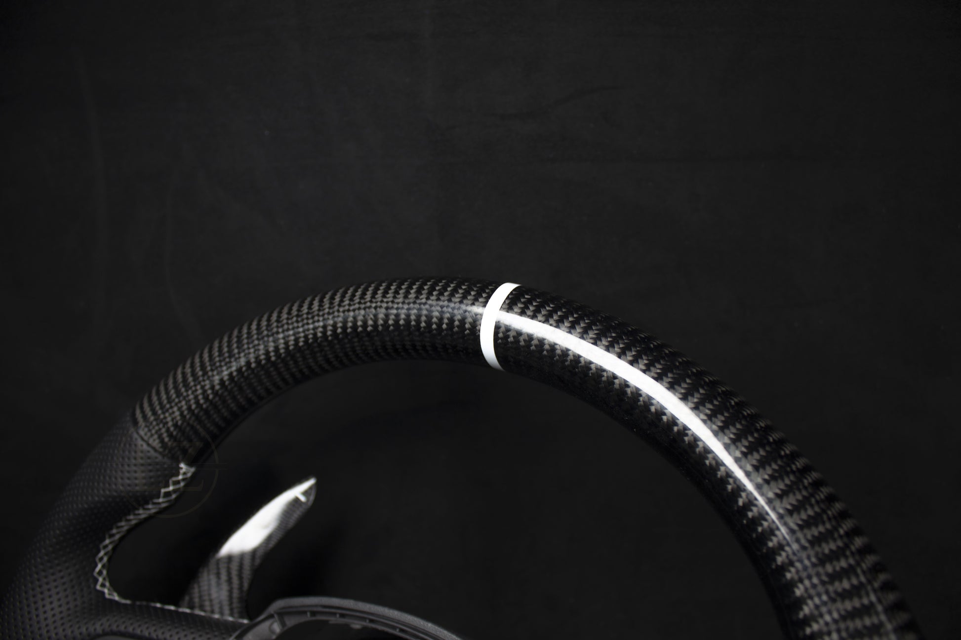 Audi B8 Carbon og Alcantara Ratt, Hvite Detaljer - LZ-Customs