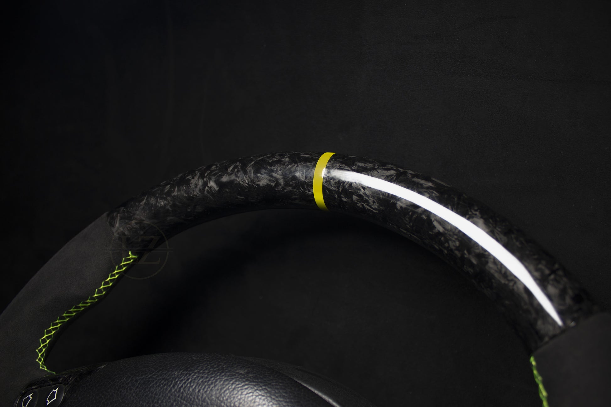 BMW E39 Alcantara og Forged Carbon Neon Grønne Detaljer - LZ-Customs