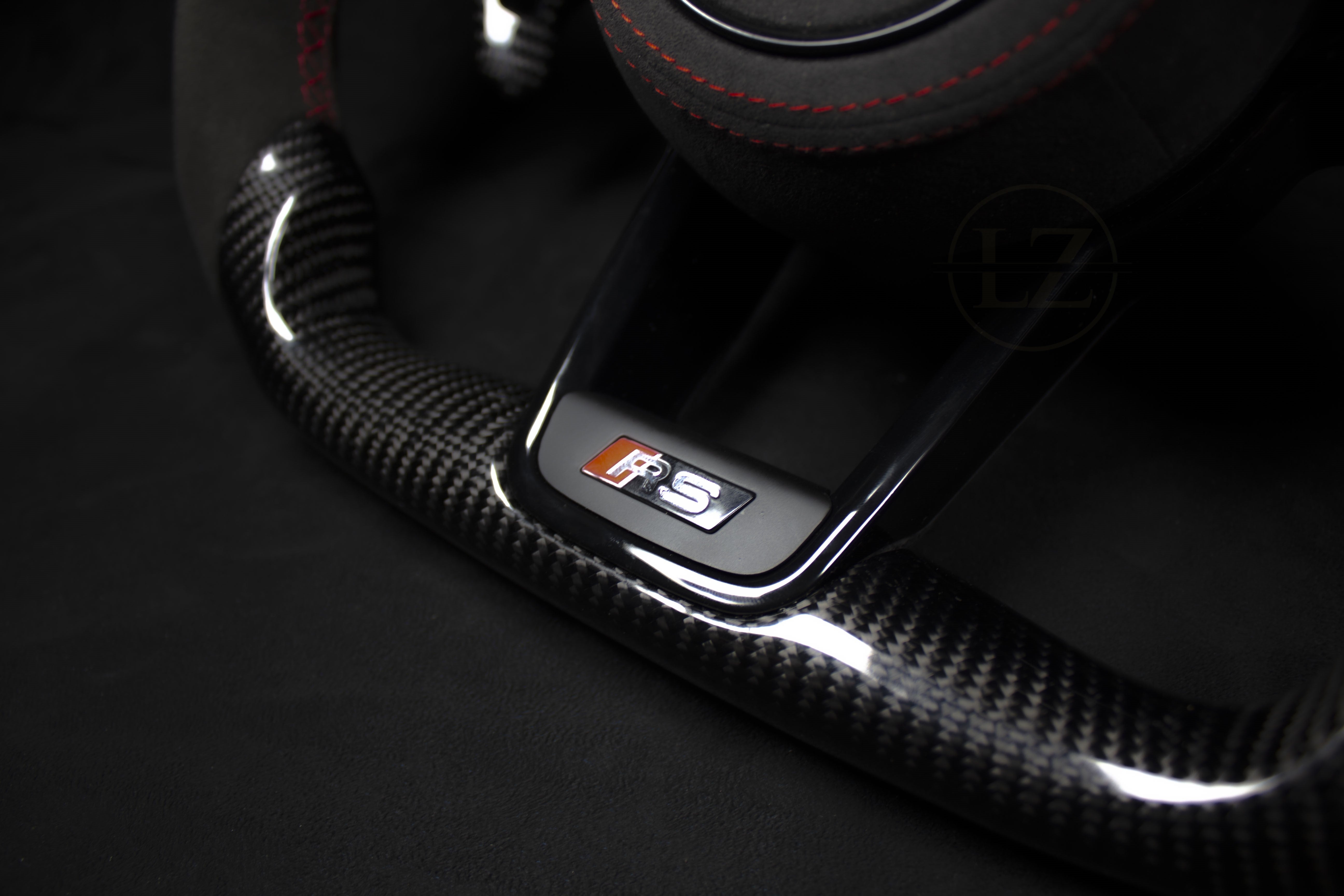 Audi R8 Alcantara/Carbon LED Ratt Røde Detaljer - LZ-Customs