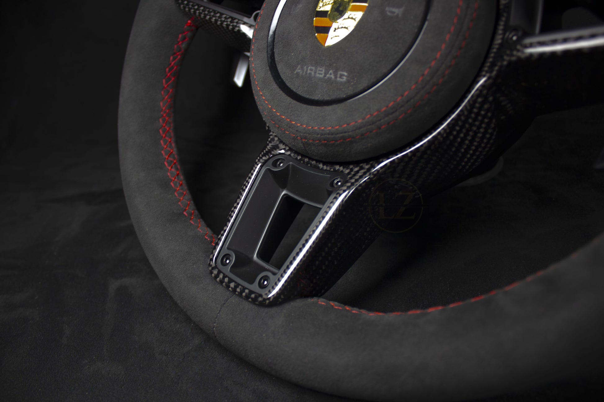 Porsche 911 Alcantara Ratt V2 - LZ-Customs