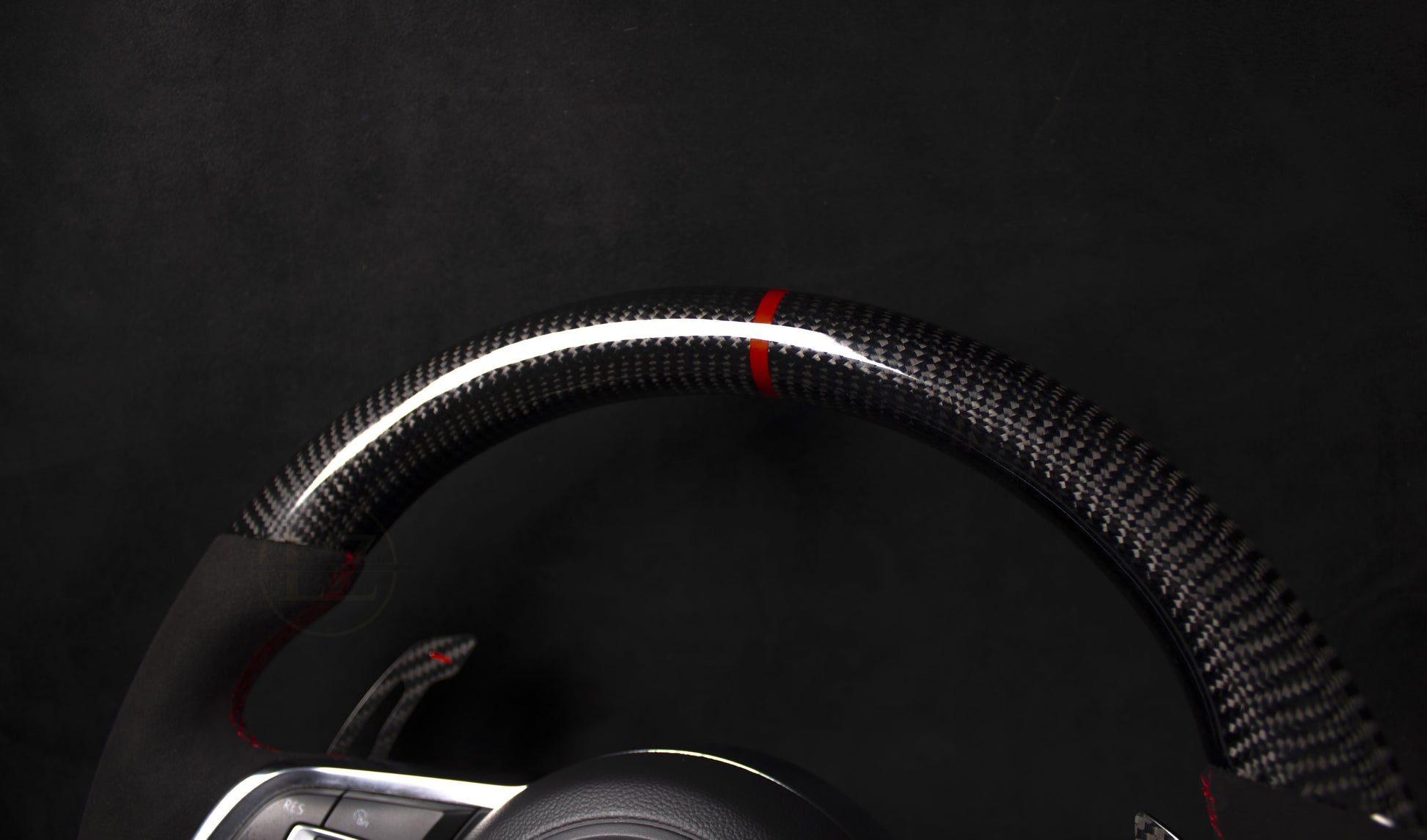 VOLKSWAGEN GOLF MK7 Alcantara/Carbon Ratt Røde Detaljer - LZ-Customs