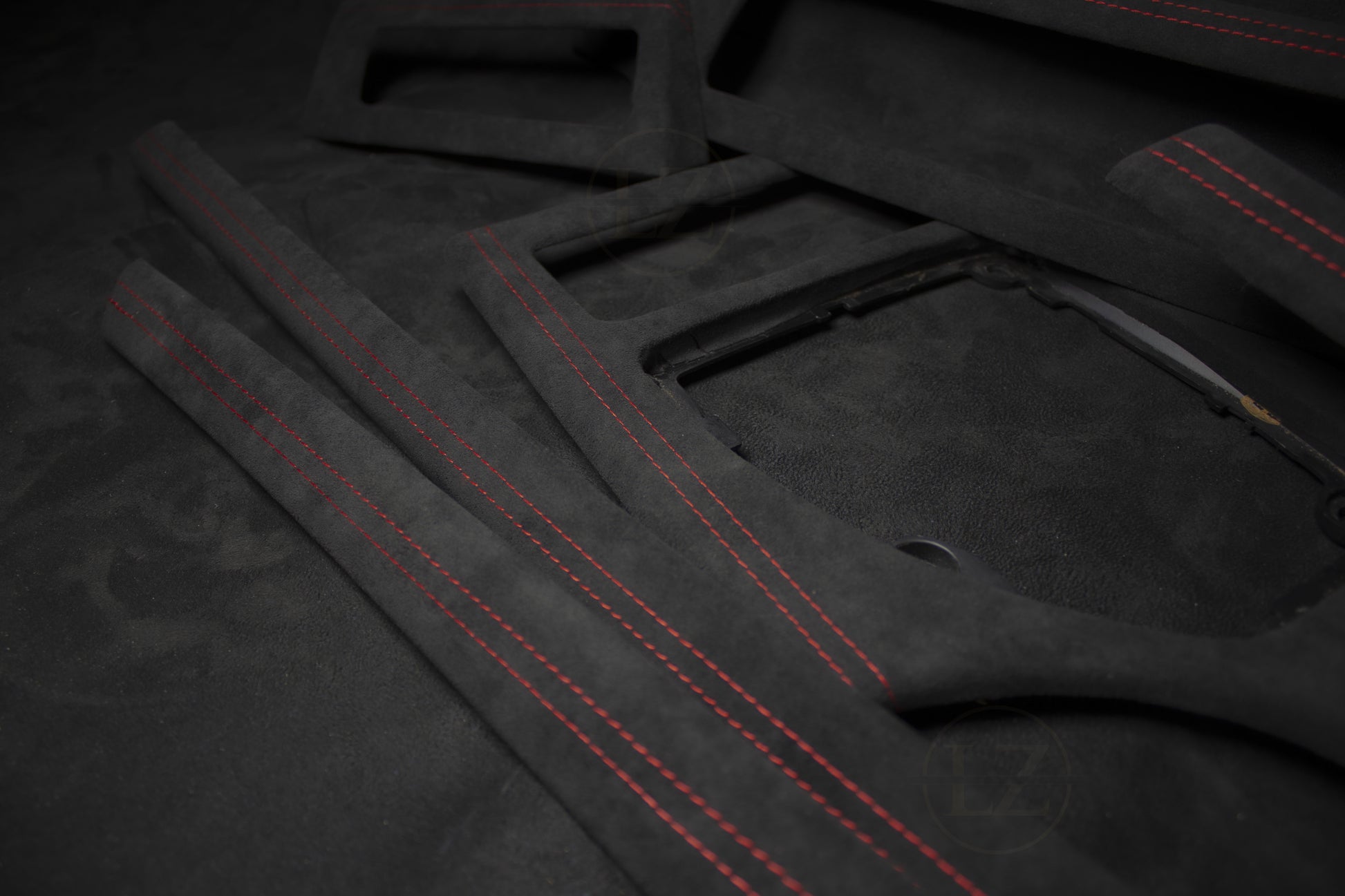 BMW E60,E61 Alcantara Interiørlister - LZ-Customs