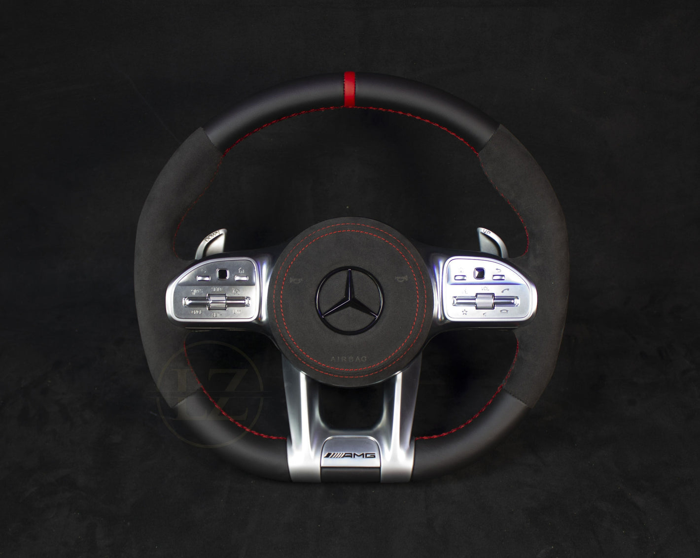 Mercedes-Benz C63 AMG Alcantara/Skinn Ratt - LZ-Customs