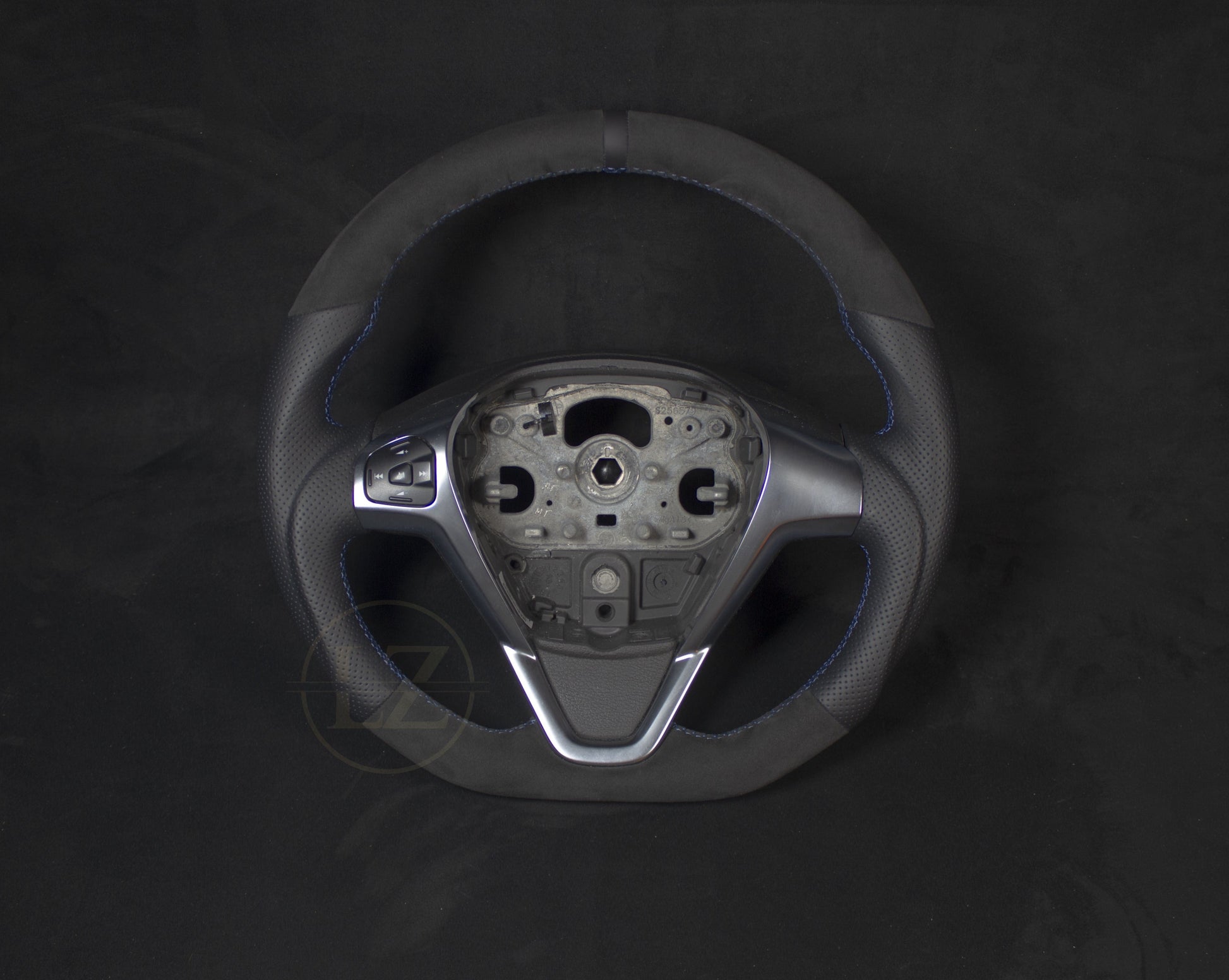 Ford Transit Alcantara/Skinn Ratt, Blå Detaljer - LZ-Customs