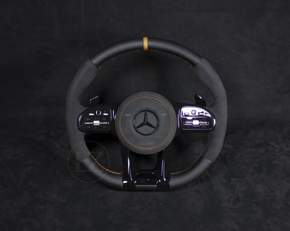 Mercedes-Benz C63 AMG Alcantara/Skinn Ratt Brune detaljer - LZ-Customs