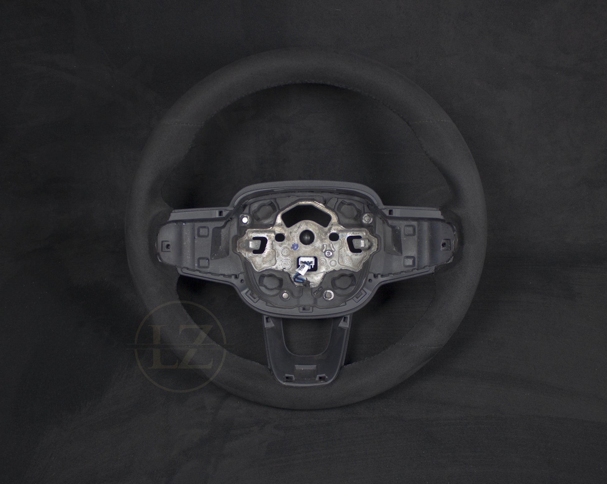 Volvo XC40/Polestar 2 Alcantara Ratt - LZ-Customs