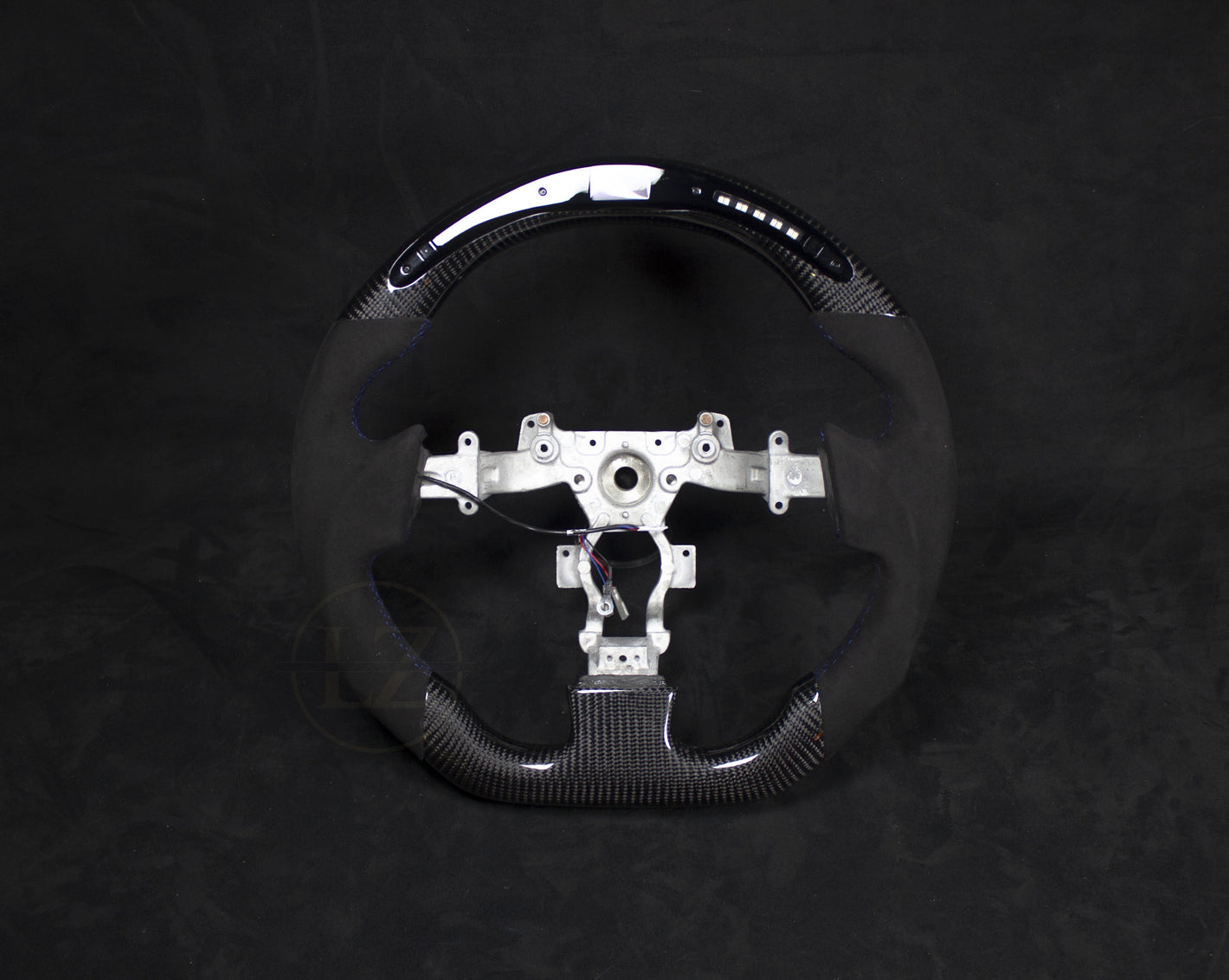 Nissan GTR R35 Alcantara/Carbon LED ratt Blå detaljer - LZ-Customs