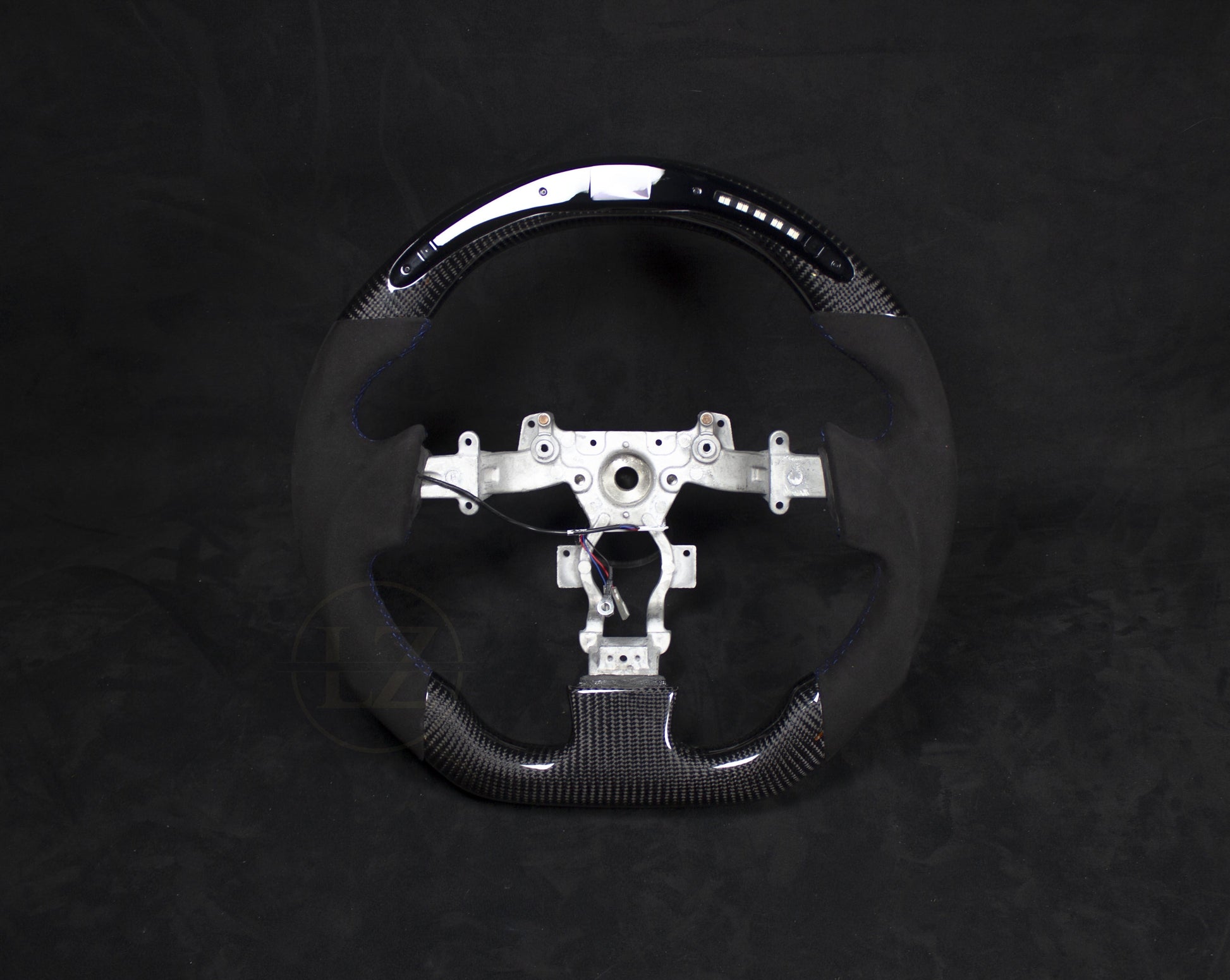 Nissan GTR R35 Alcantara/Carbon LED ratt Blå detaljer - LZ-Customs