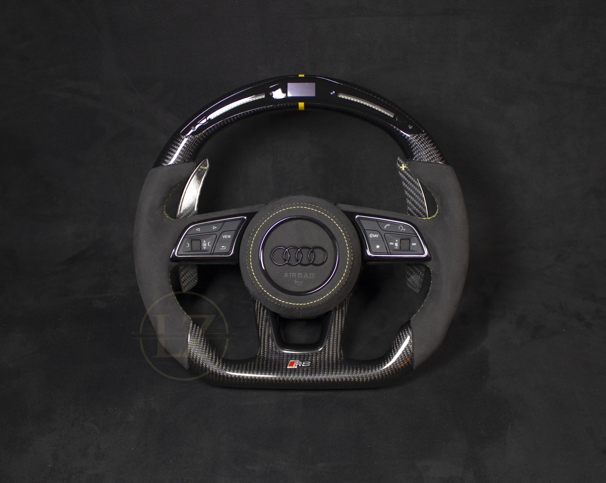 Audi RS Alcantara/Carbon Ratt - LZ-Customs