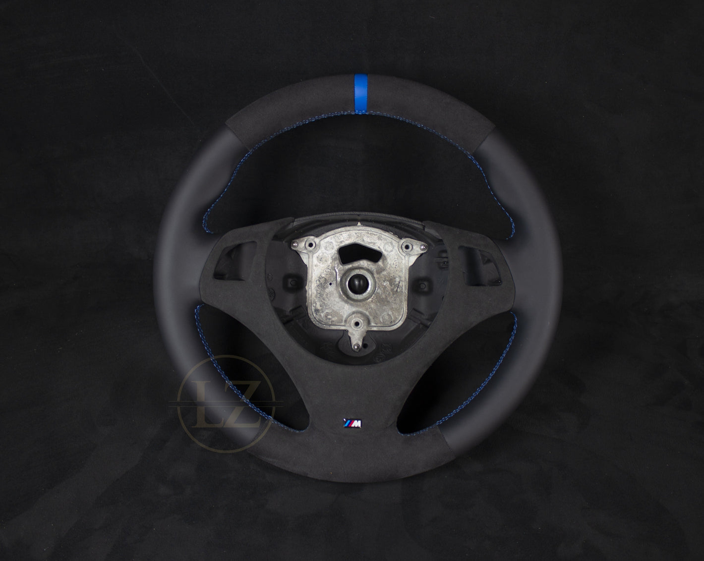 BMW E8X/E9X Alcantara/Skinn Ratt - LZ-Customs