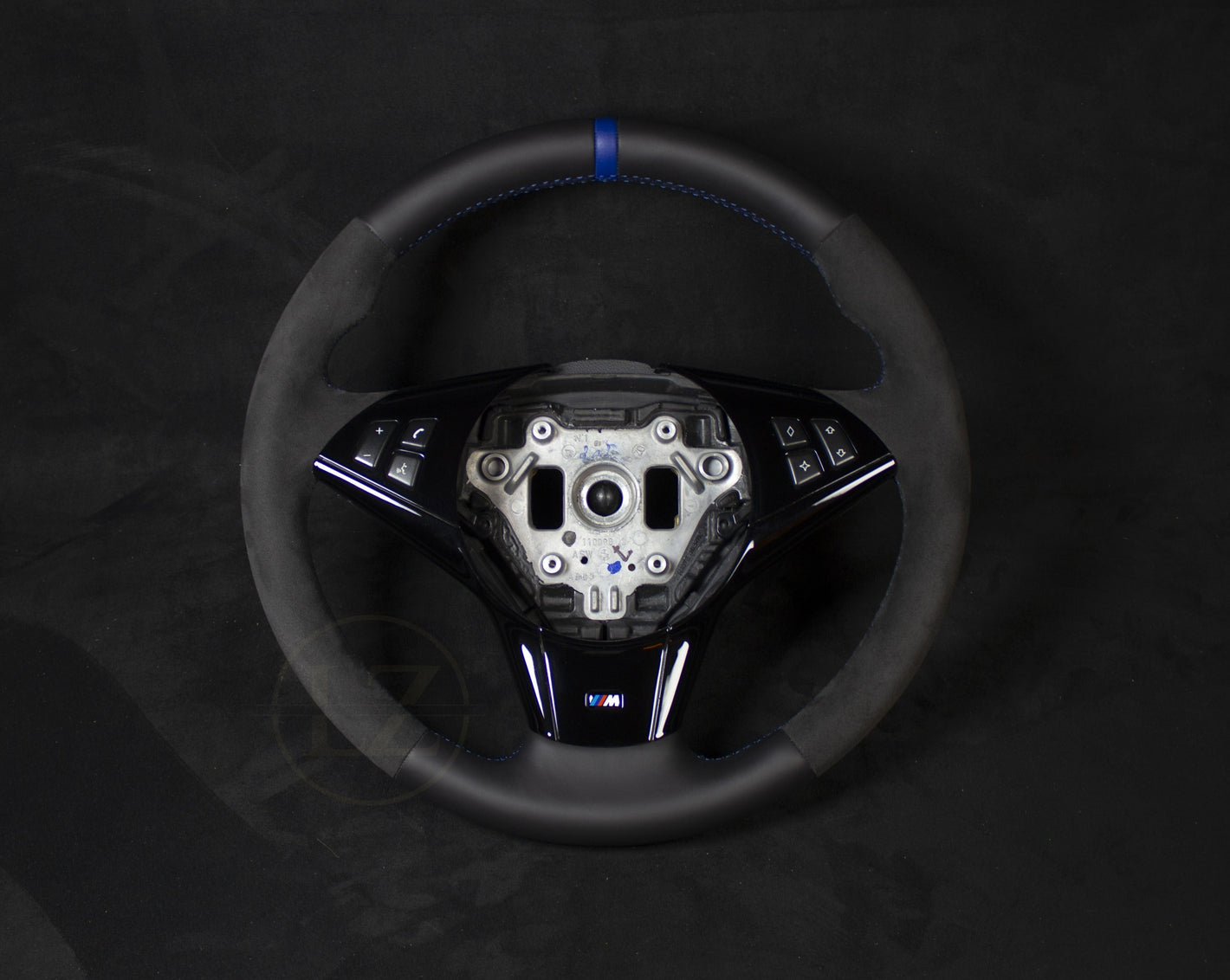 BMW E6X Alcantara/Skinn Ratt Blå Detaljer - LZ-Customs