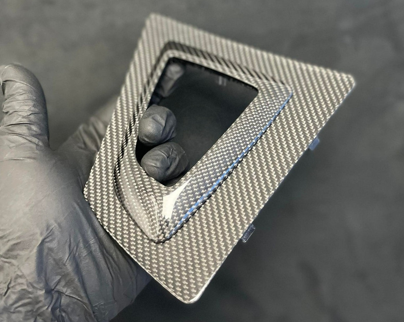 BMW Dobbel Carbon Konsollramme - LZ-Customs