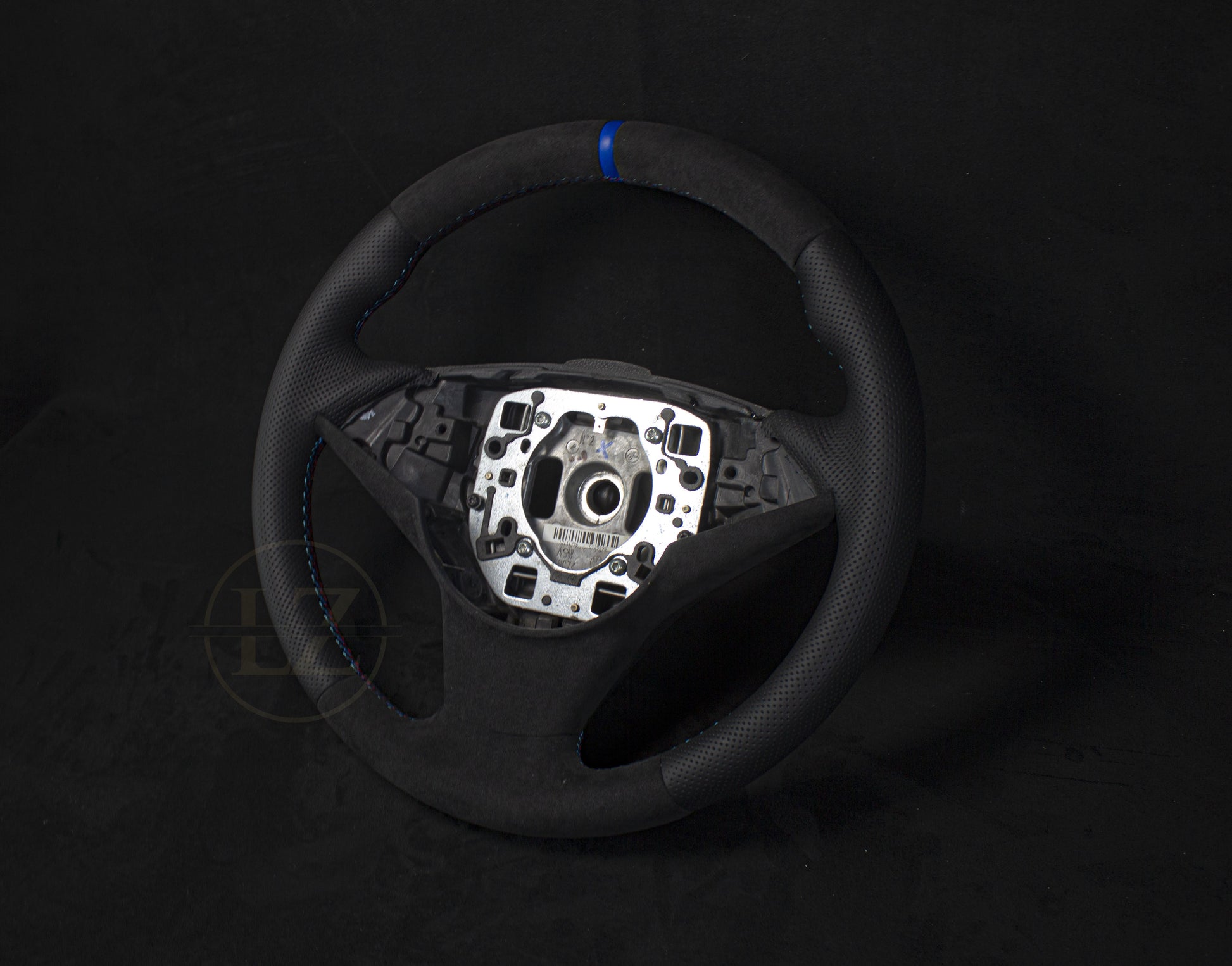 BMW E6X Skinn/Alcantara Ratt Blå Detaljer - LZ-Customs
