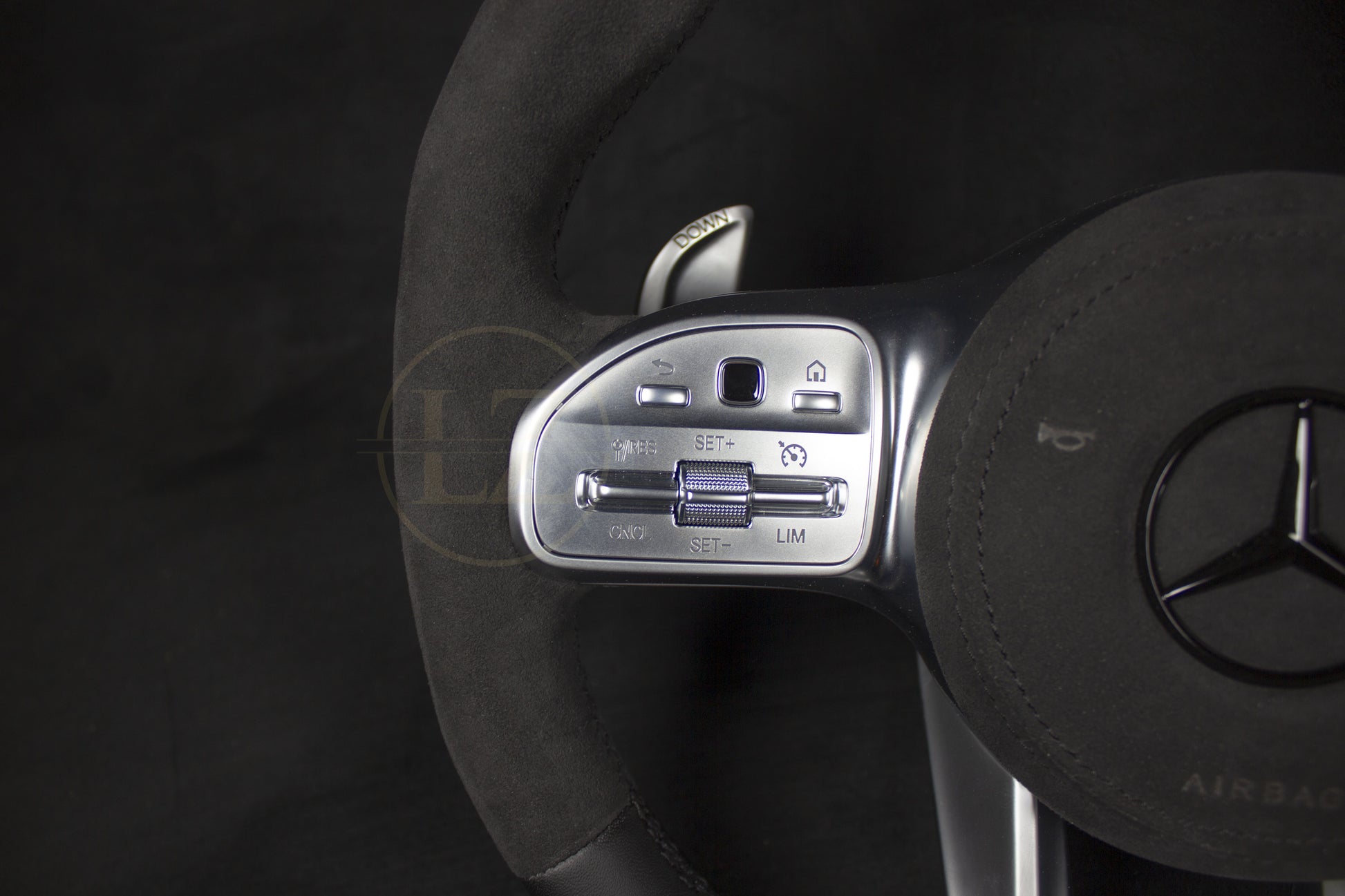 Mercedes-Benz C63 AMG Alcantara/Skinn Blackout Ratt - LZ-Customs