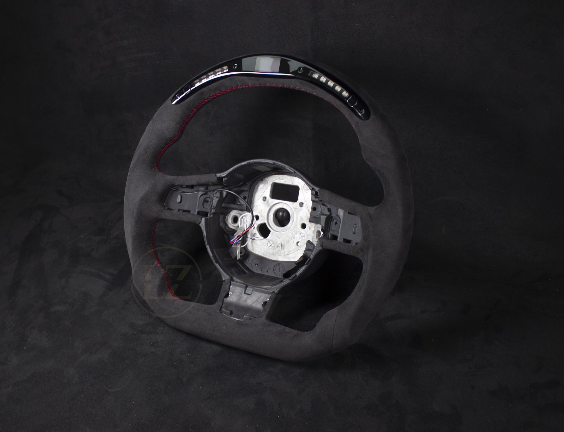 Audi TT MK2 Alcantara LED Ratt - LZ-Customs