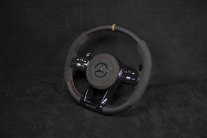 Mercedes-Benz C63 AMG Alcantara/Skinn Ratt Brune detaljer - LZ-Customs