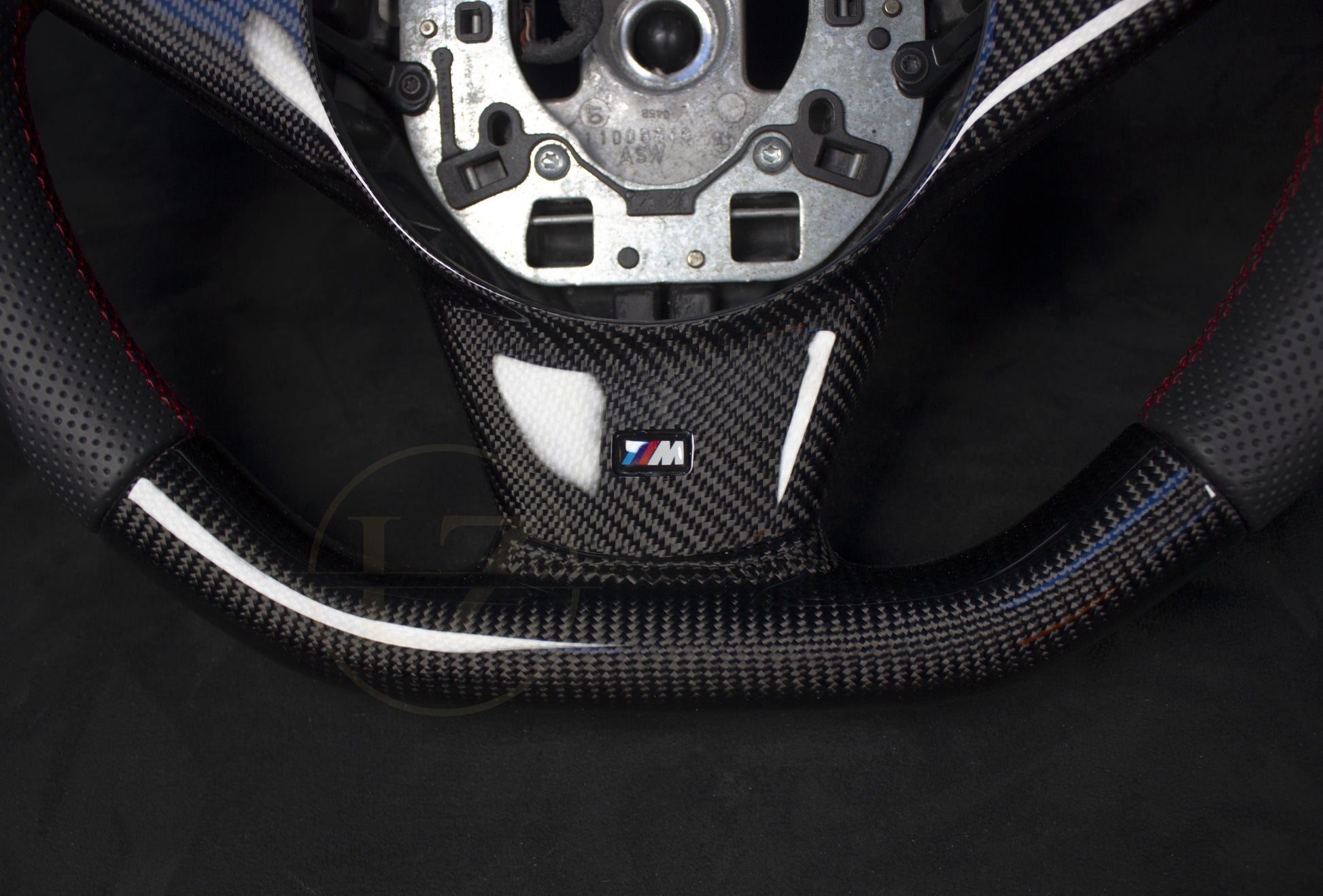 BMW E6X Carbon/Skinn Ratt Røde Detaljer - LZ-Customs