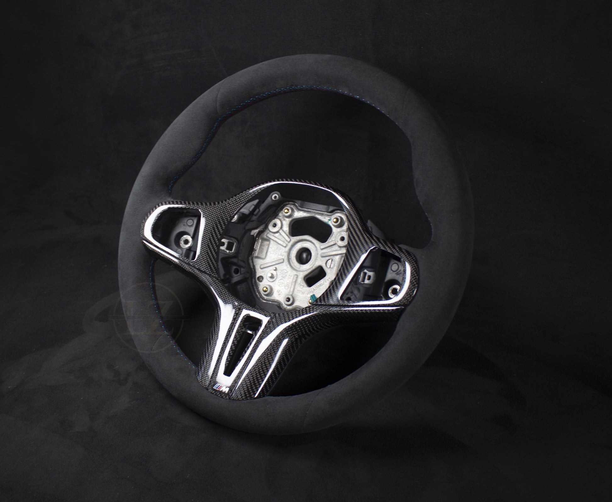 BMW G-Serie G80/G82/G20/G30 Alcantara Ratt - LZ-Customs