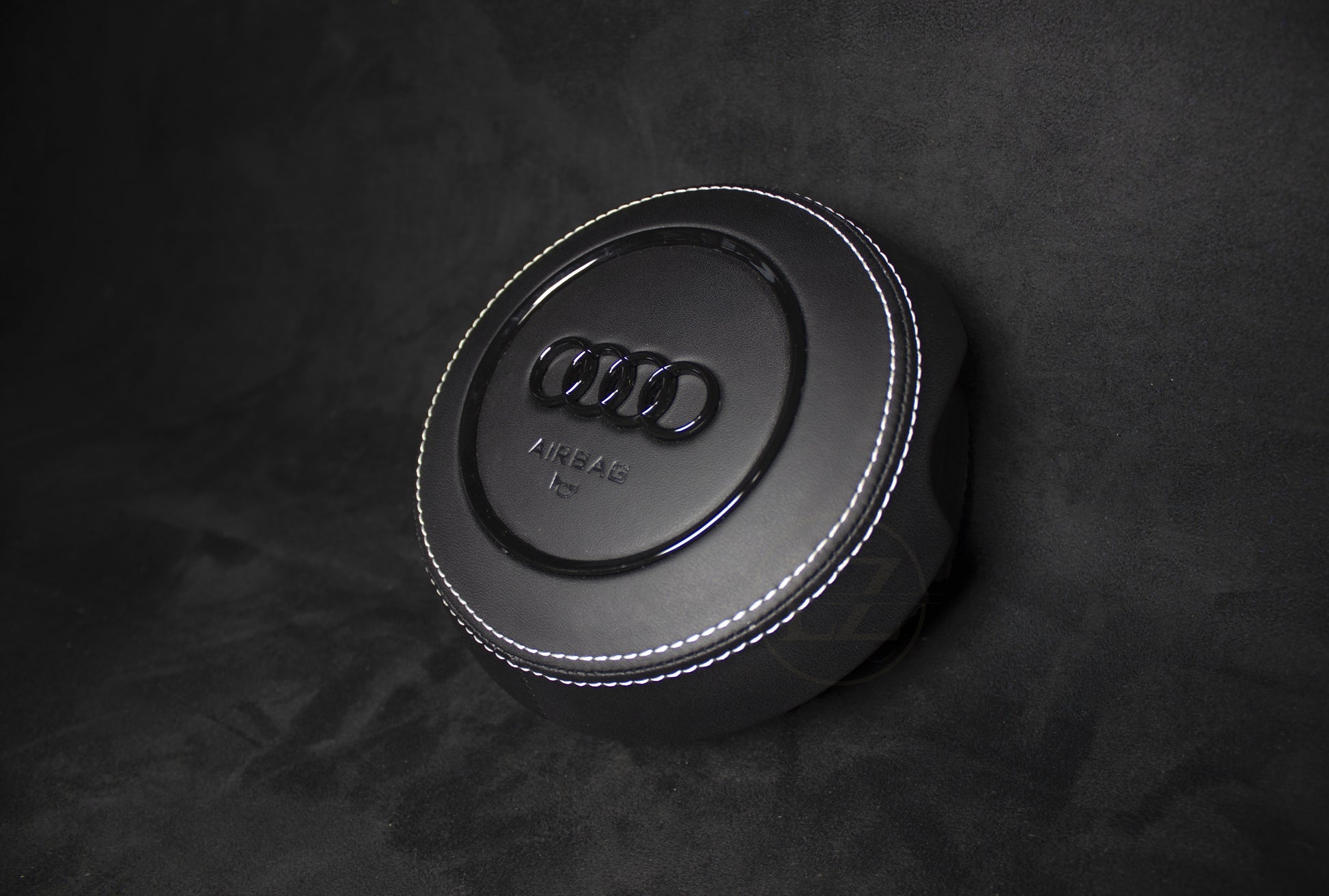 Audi Custom Airbag - LZ-Customs
