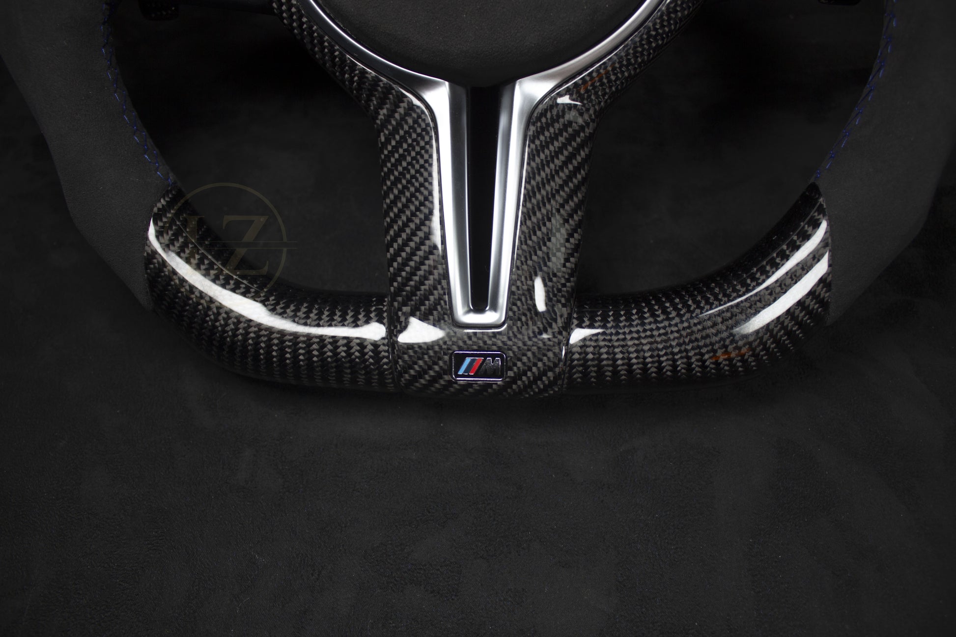 BMW F-Serie Alcantara/Carbon Ratt, LED Blå Detaljer - LZ-Customs