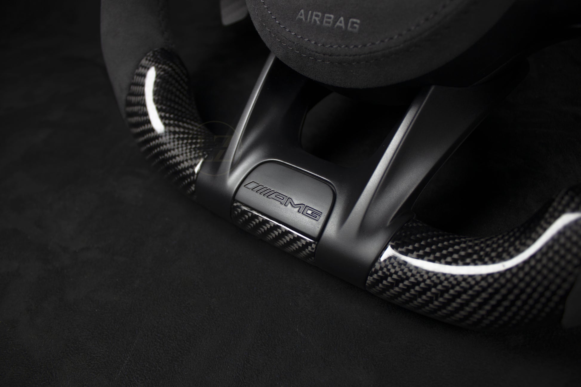 Mercedes-Benz C63 AMG Carbon/Alcantara LED Ratt Blackout - LZ-Customs