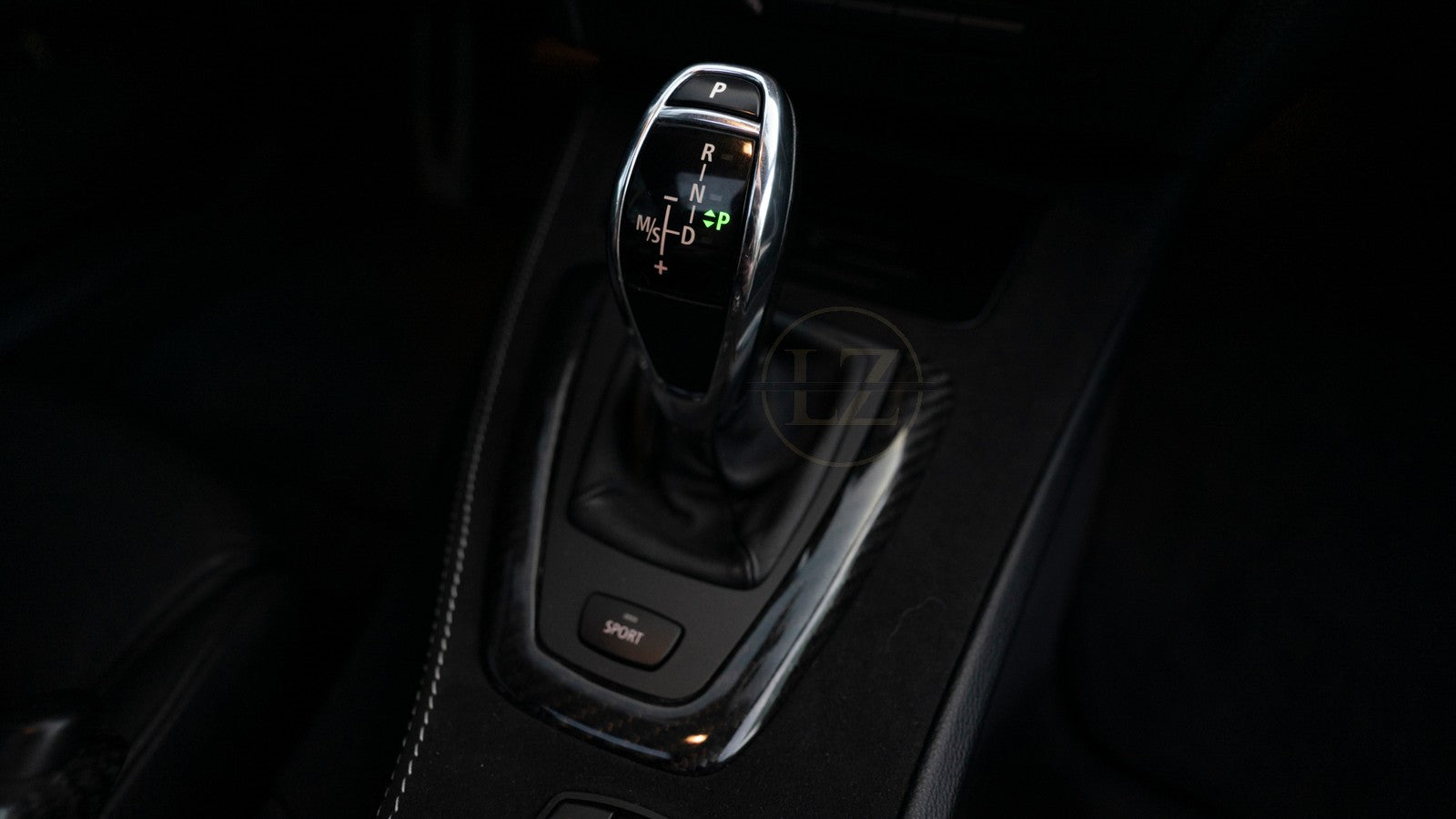 BMW E90,E91 og E92 DKG/DCT Carbon Konsollramme - LZ-Customs