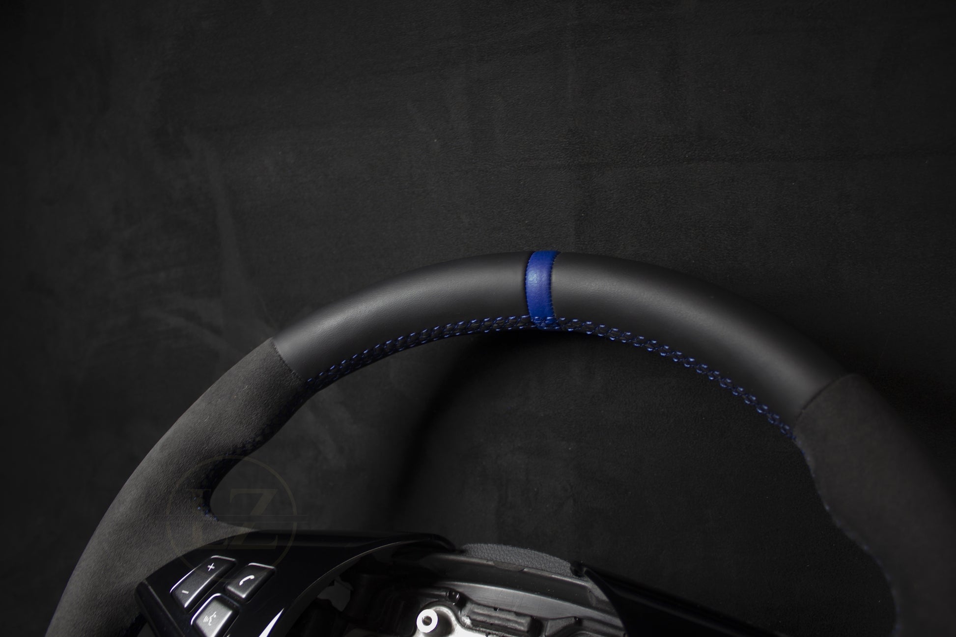 BMW E6X Alcantara/Skinn Ratt Blå Detaljer - LZ-Customs