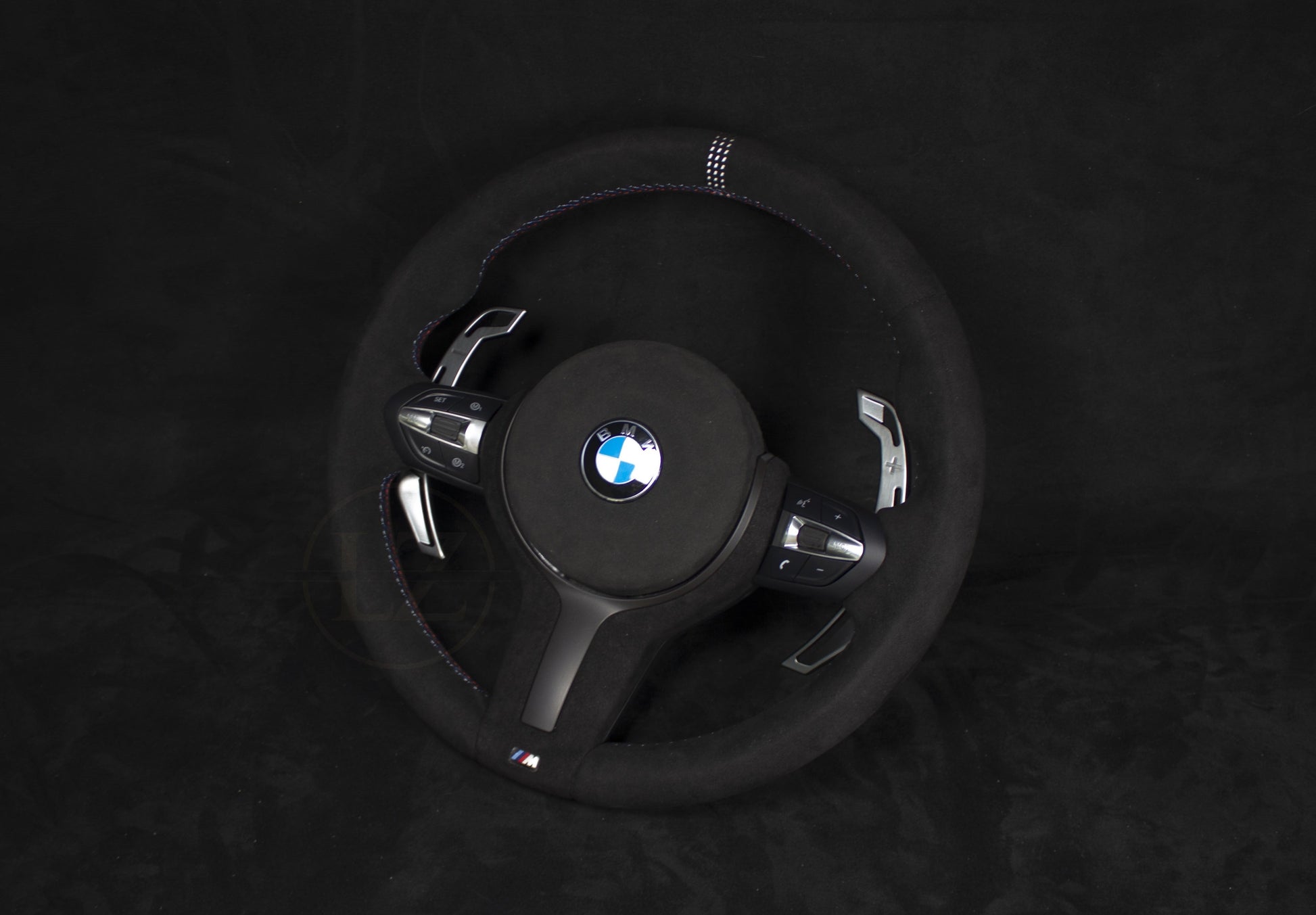 Kopi av BMW F-Serie Alcantara CS Ratt - LZ-Customs