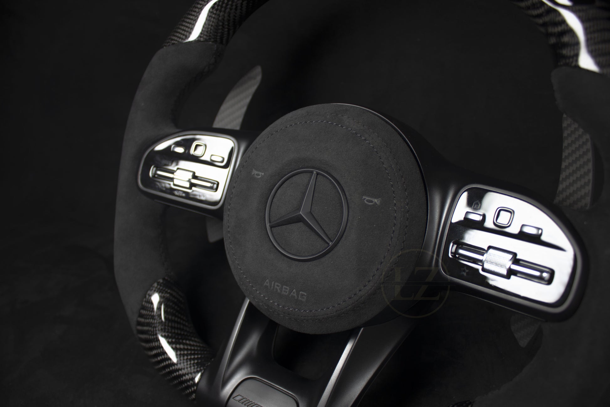 Mercedes-Benz C63 AMG Carbon/Alcantara LED Ratt Blackout - LZ-Customs