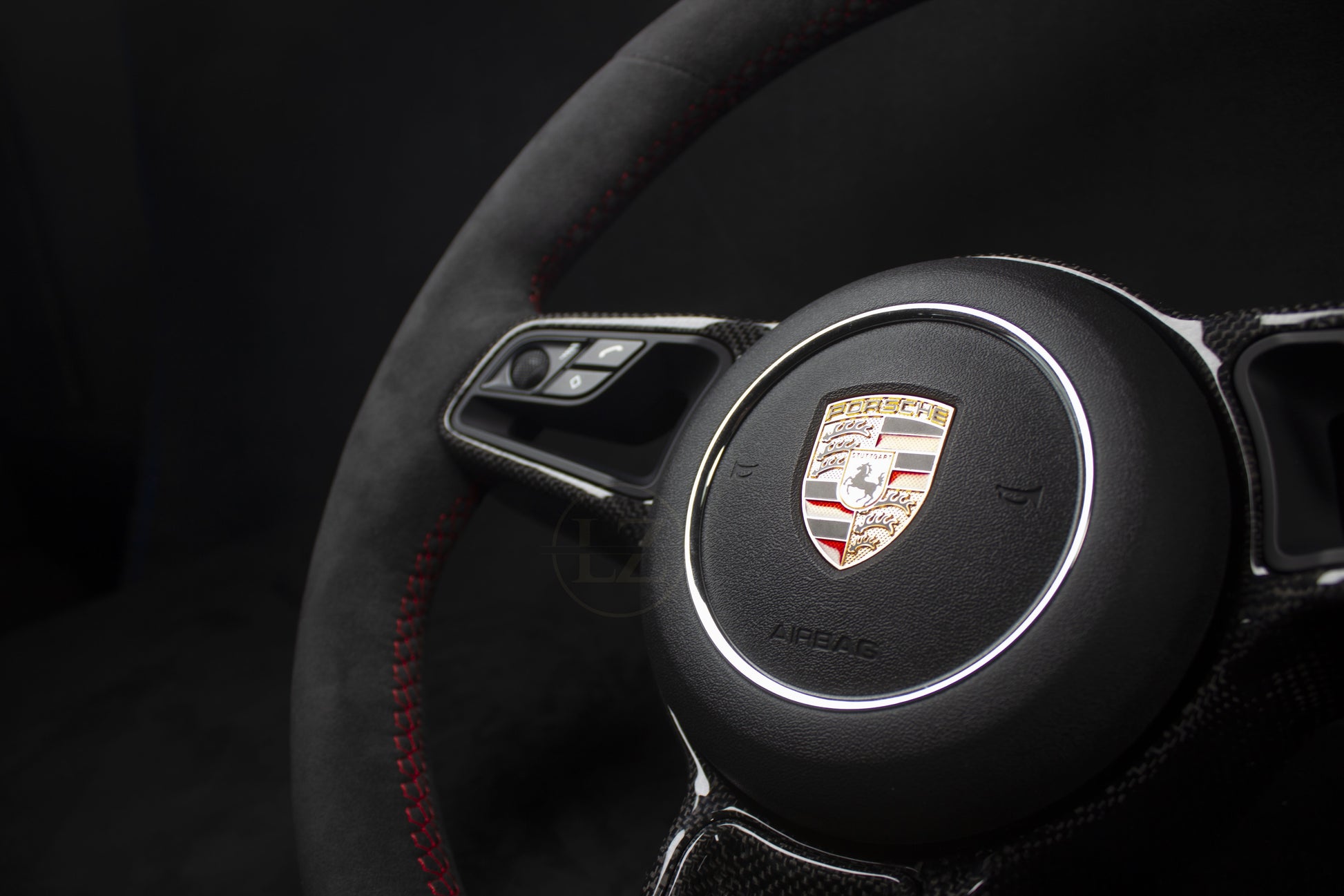 Porsche 911 Alcantara Ratt - LZ-Customs