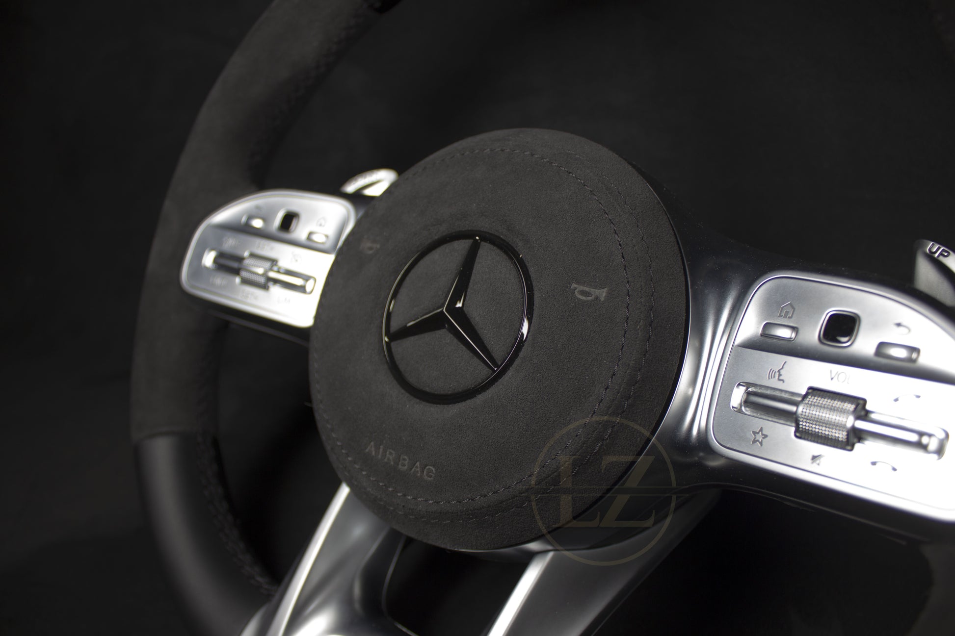 Mercedes-Benz C63 AMG Alcantara/Skinn Blackout Ratt - LZ-Customs