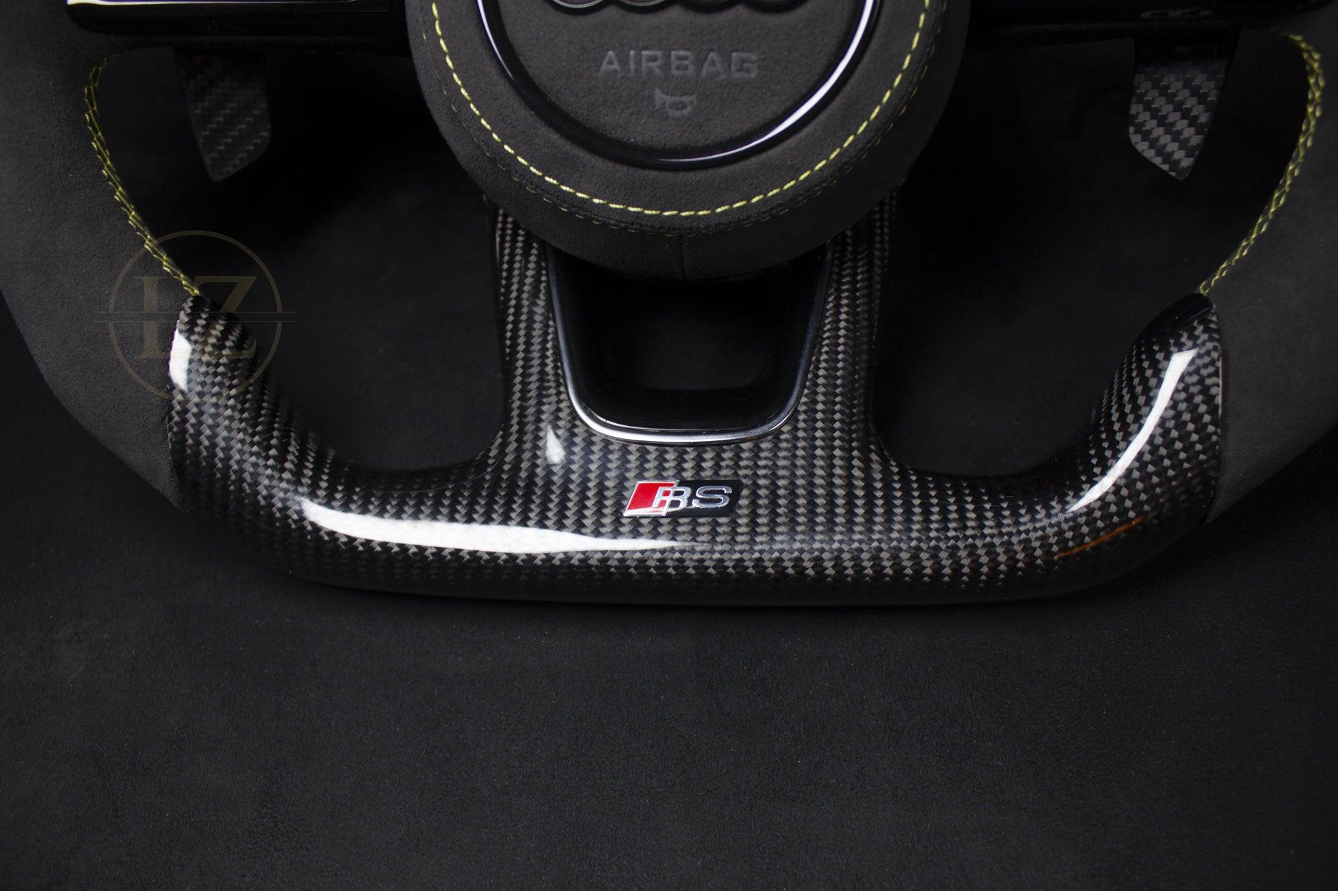 Audi RS Alcantara/Carbon Ratt - LZ-Customs