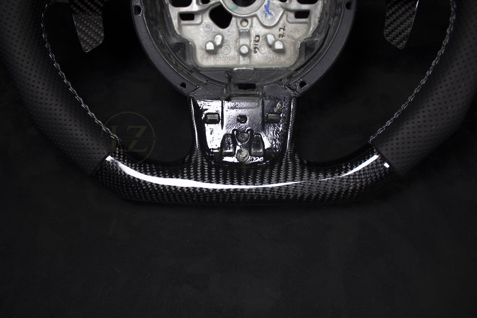 Audi B8 Carbon og Alcantara Ratt, Gule Detaljer - LZ-Customs