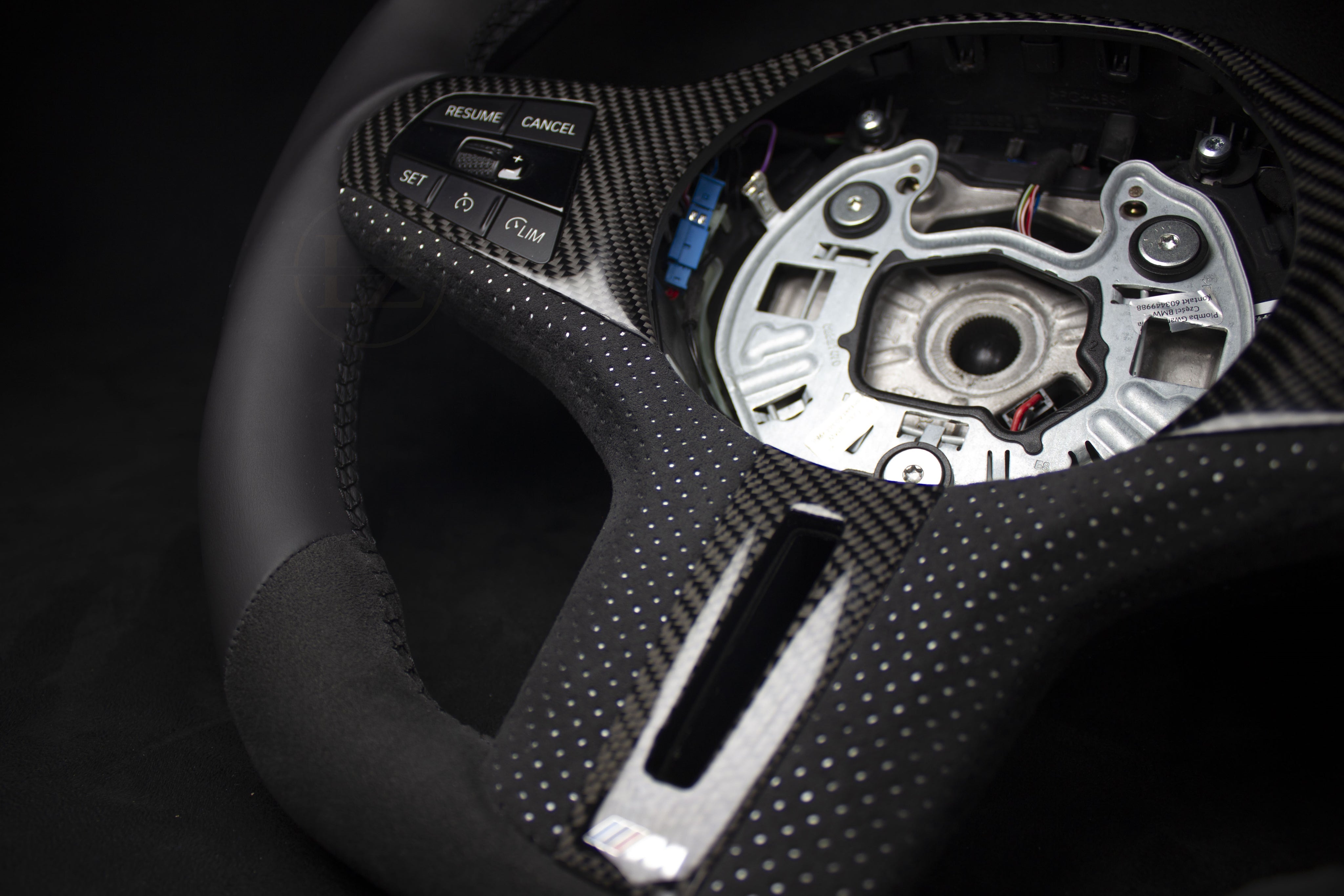 BMW G-Series G80/G82/G20/G30 Alcantara/Leather Steering Wheel – LZ-Customs