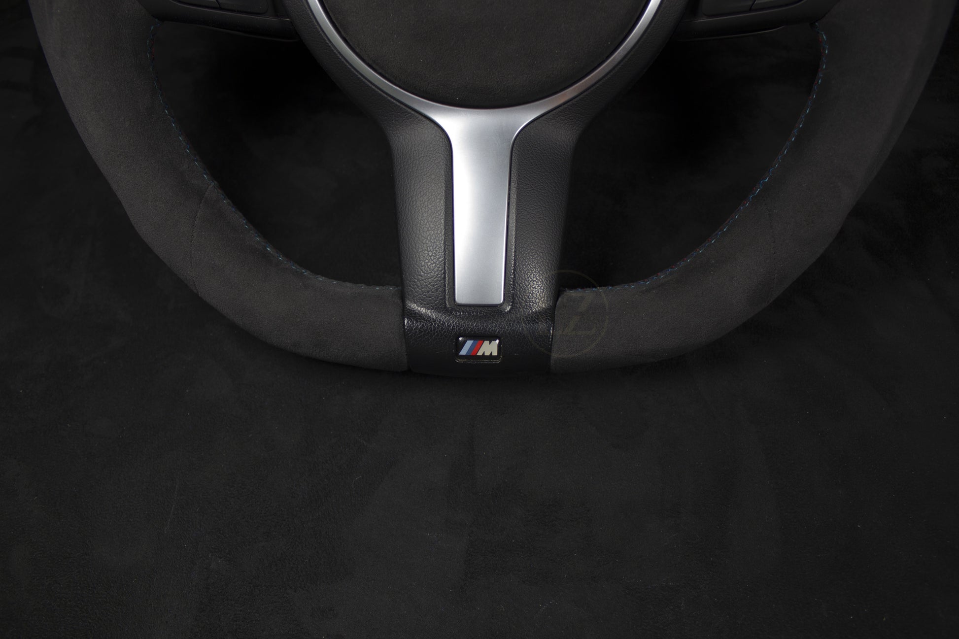 BMW F10/F11 Komplett Alcantara LED Ratt - LZ-Customs